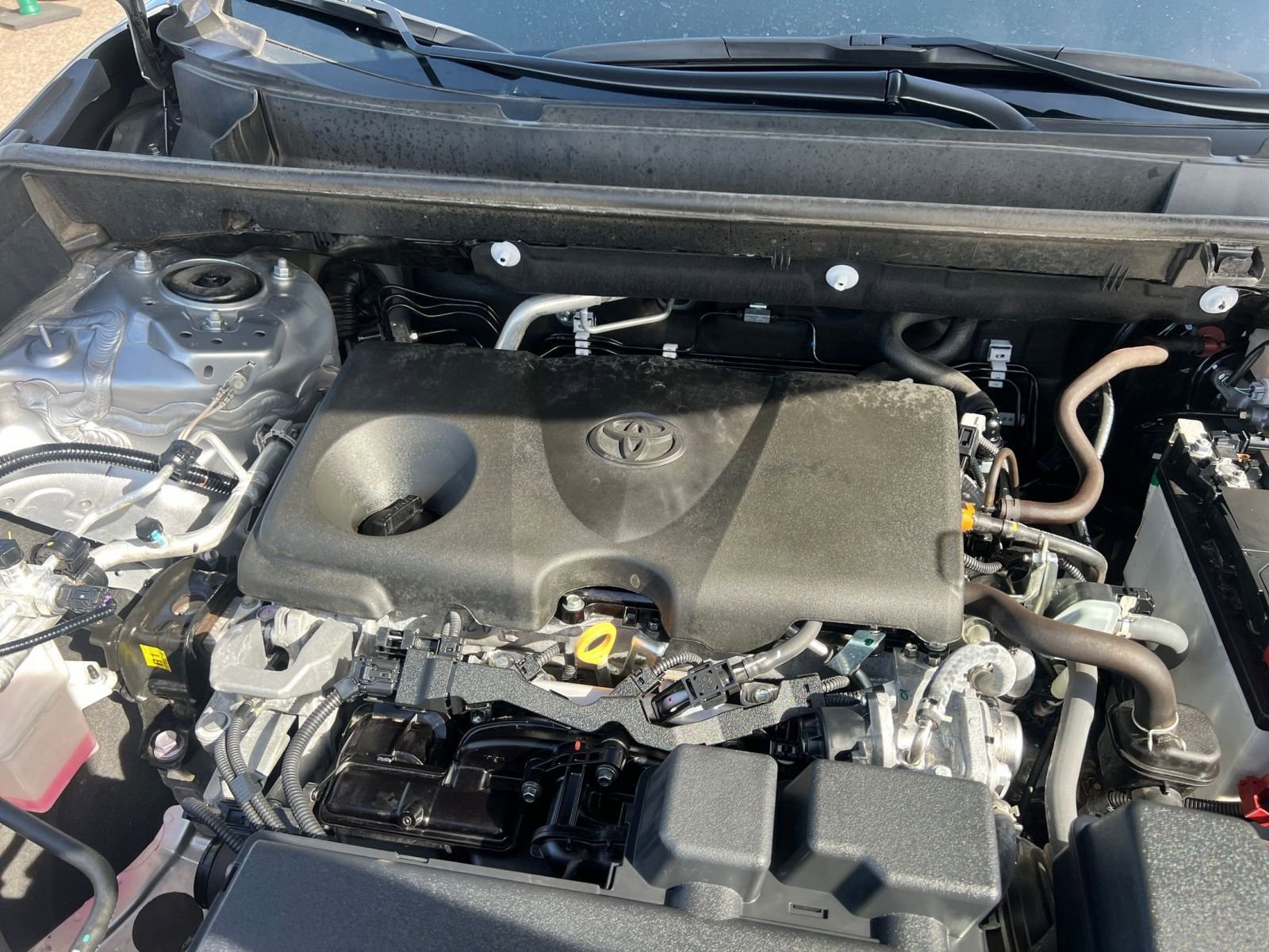 Thumbnail: 2025 Toyota RAV4 - 32