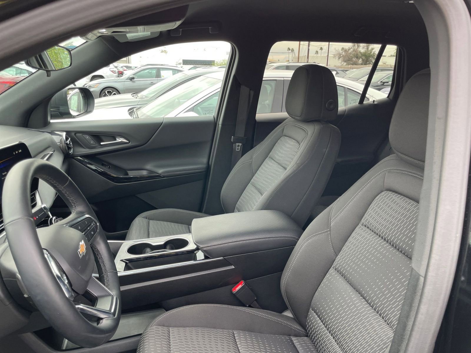 Thumbnail: 2025 Chevrolet Equinox - 35