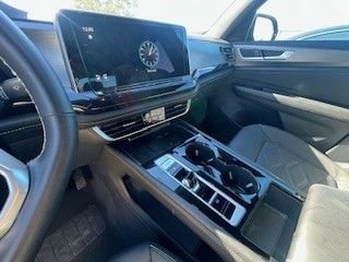 Thumbnail: 2025 Volkswagen Atlas - 10