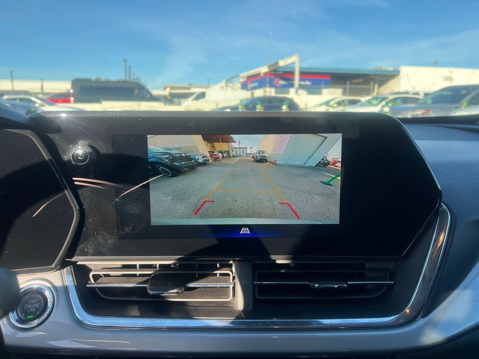 Thumbnail: 2025 Chevrolet Trax - 17