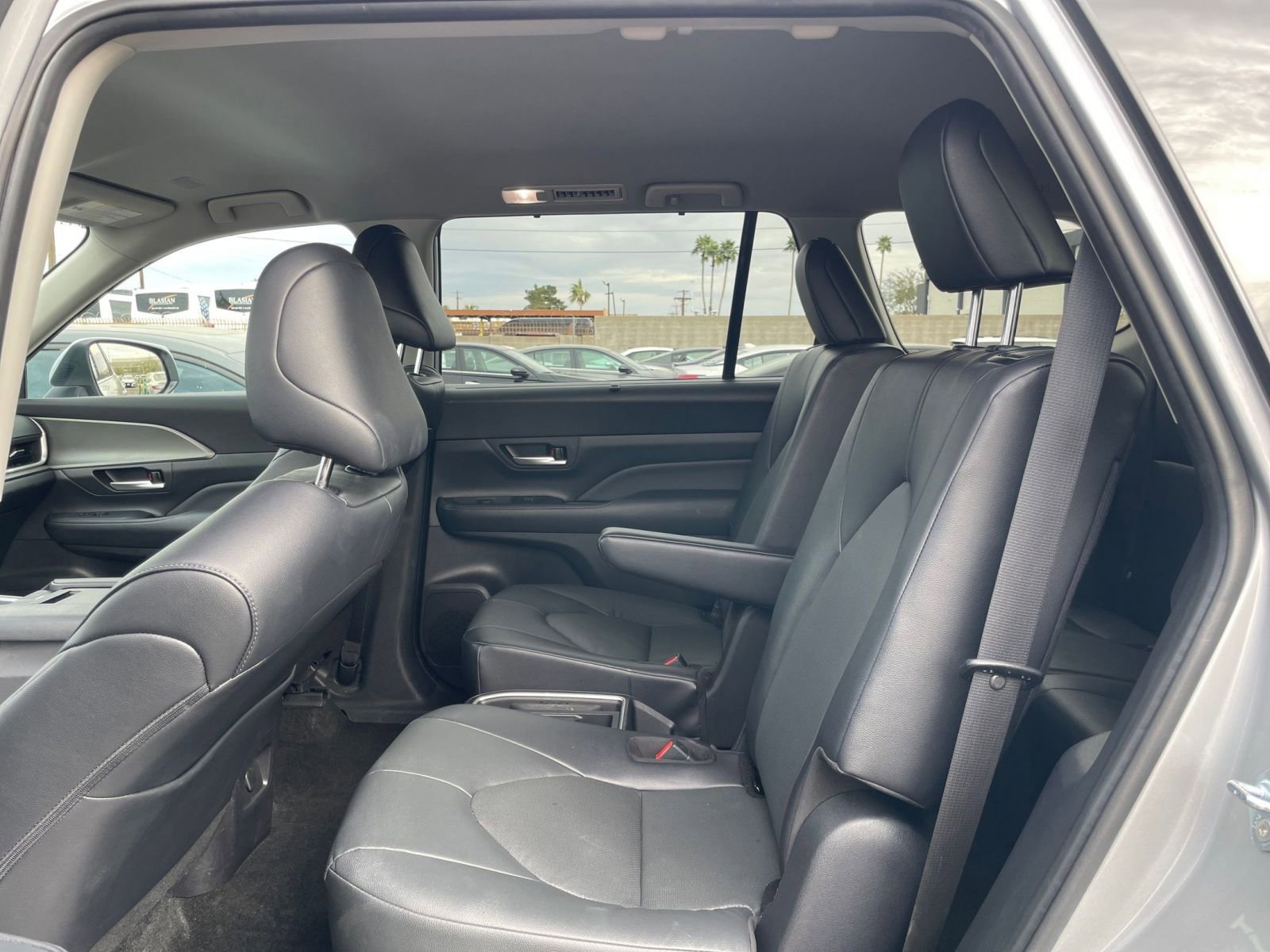 Thumbnail: 2025 Toyota Grand Highlander - 27