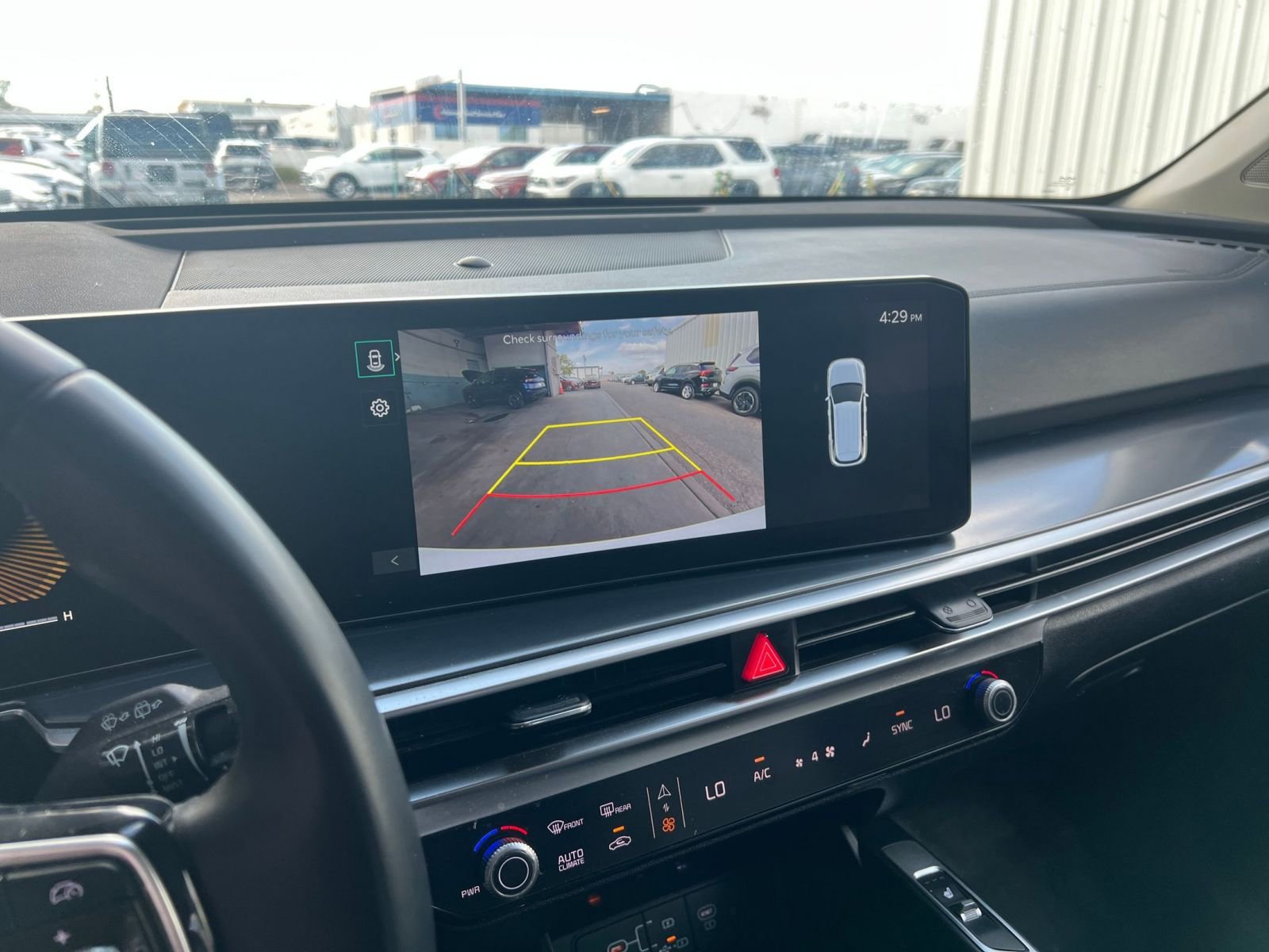 Thumbnail: 2024 Kia Sorento - 24