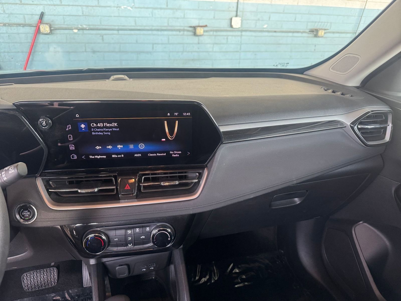 Thumbnail: 2025 Chevrolet TrailBlazer - 33