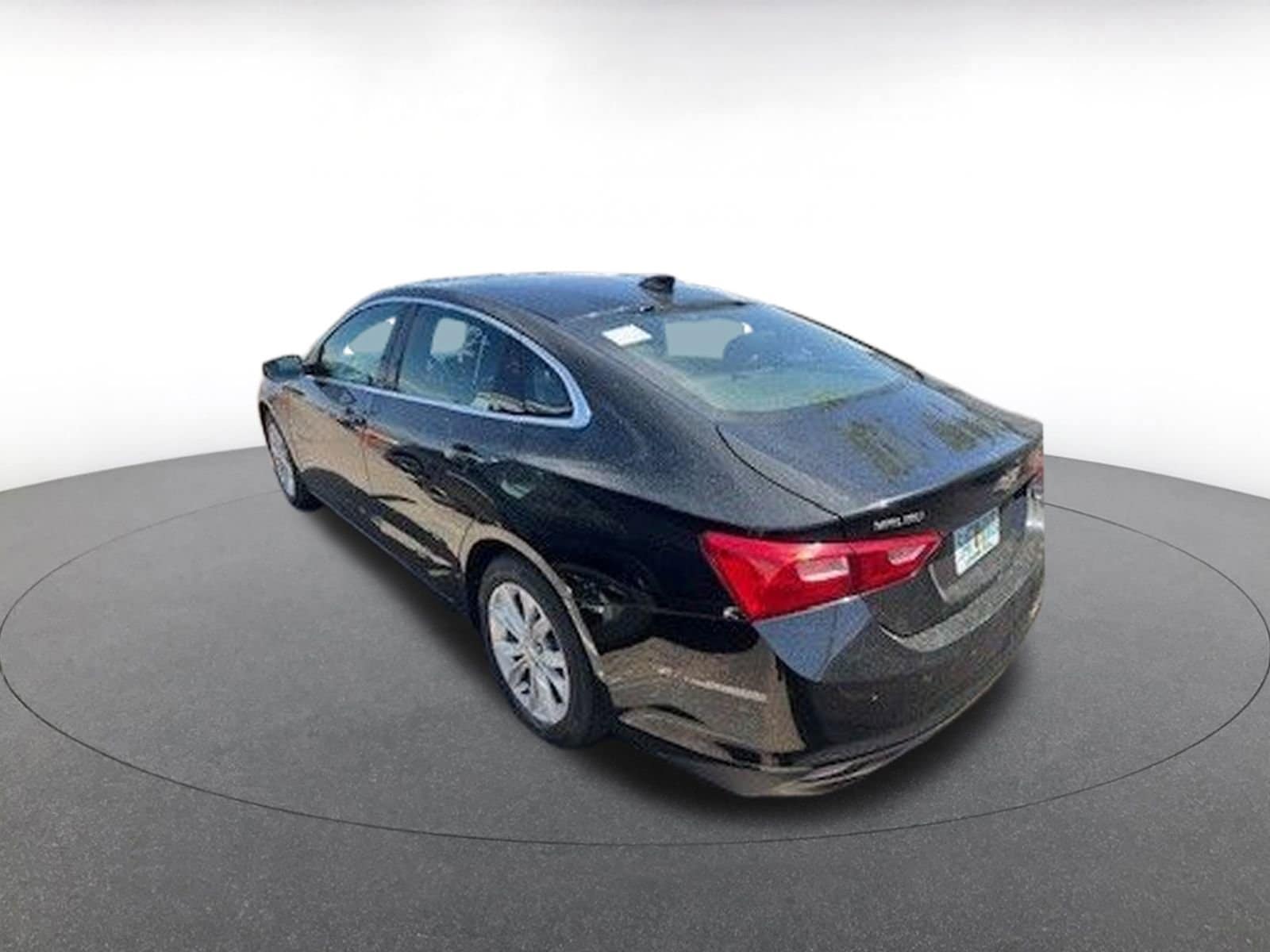 Thumbnail: 2023 Chevrolet Malibu - 4