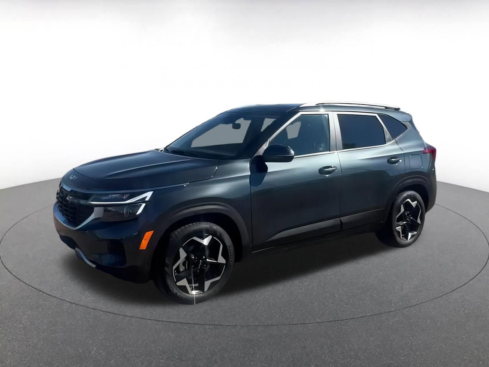 Thumbnail: 2025 Kia Seltos - 8