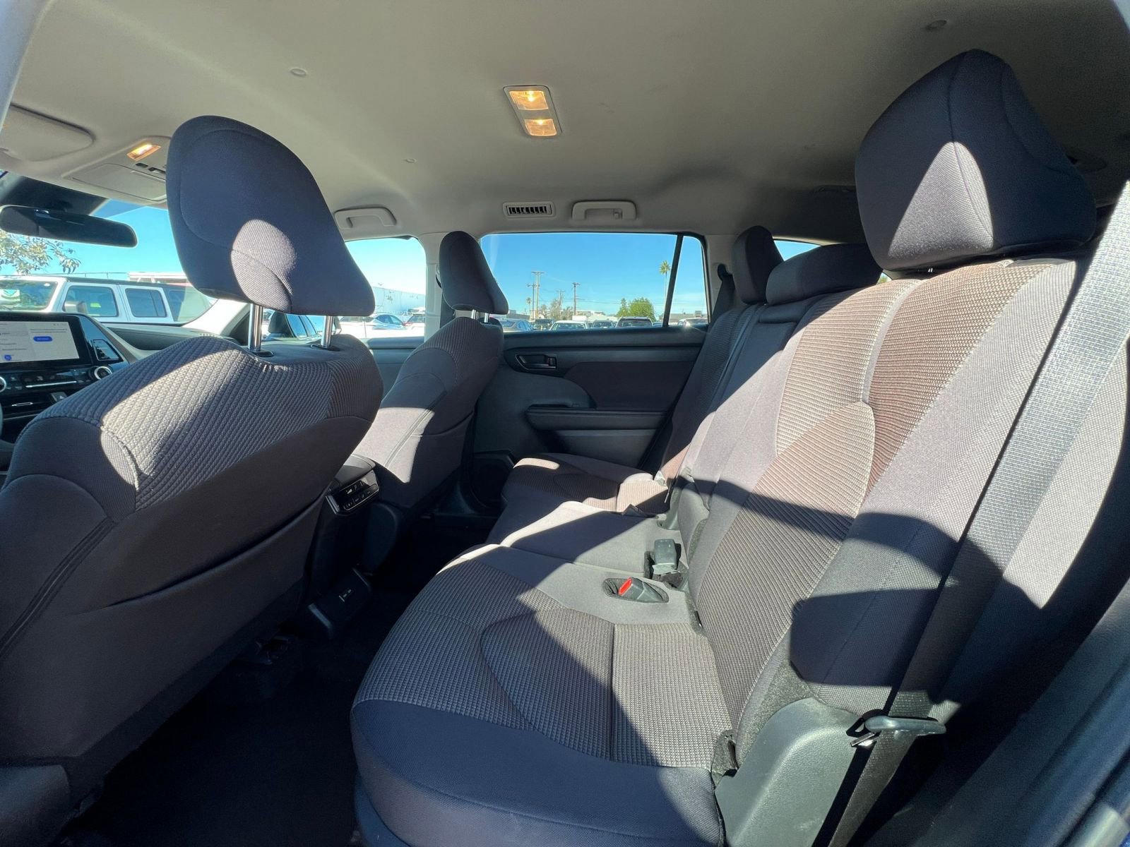 Thumbnail: 2025 Toyota Highlander - 28