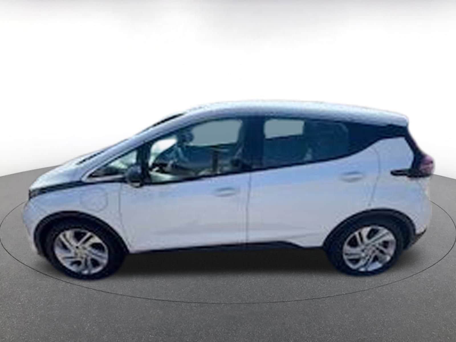 Thumbnail: 2023 Chevrolet Bolt EV - 4