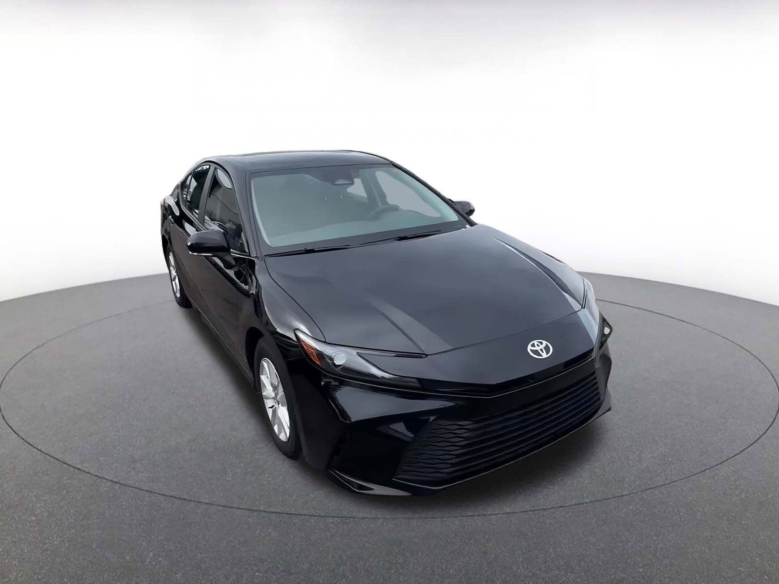 Thumbnail: 2025 Toyota Camry - 3