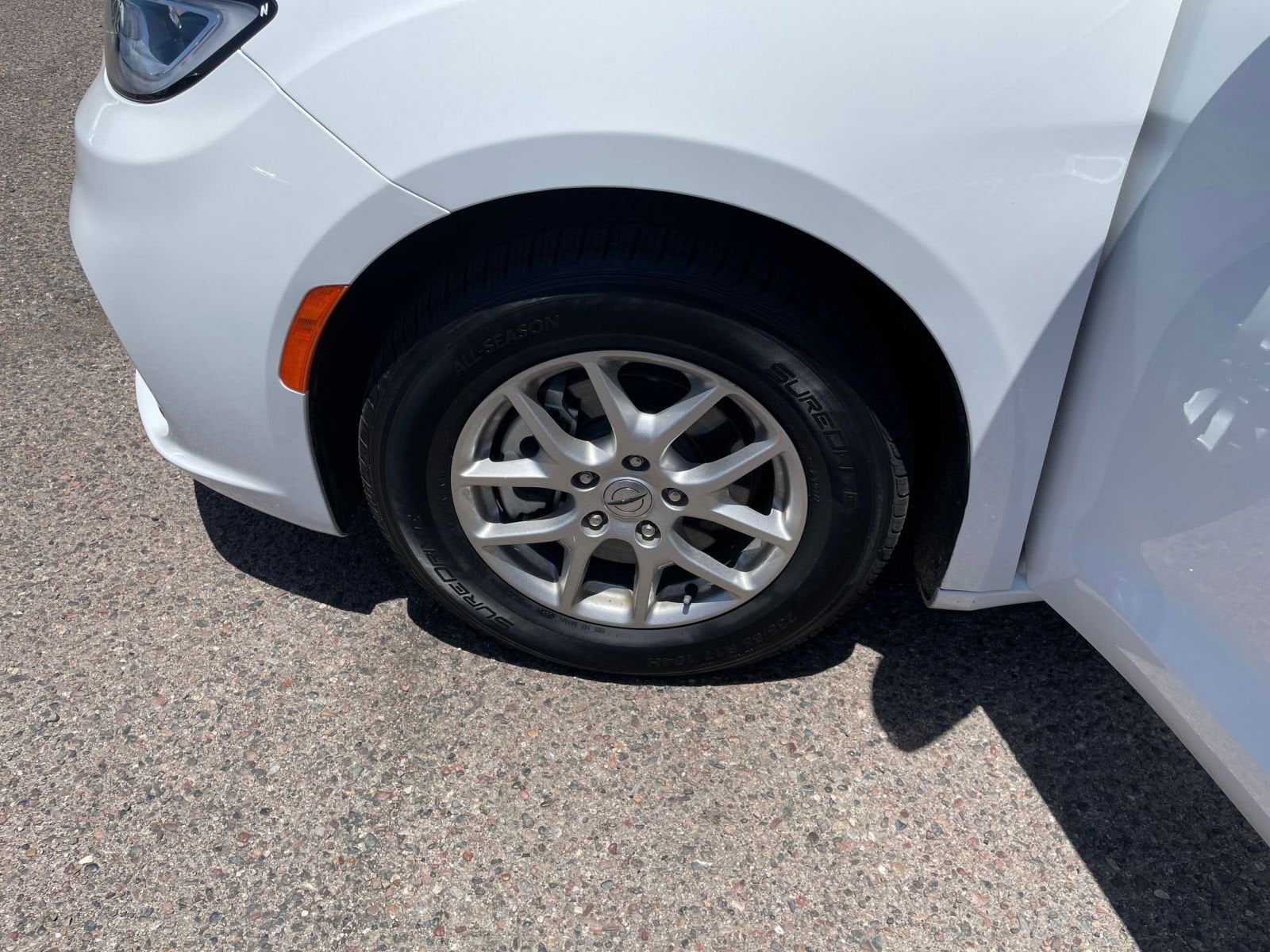 2024 Chrysler Pacifica Touring L 30
