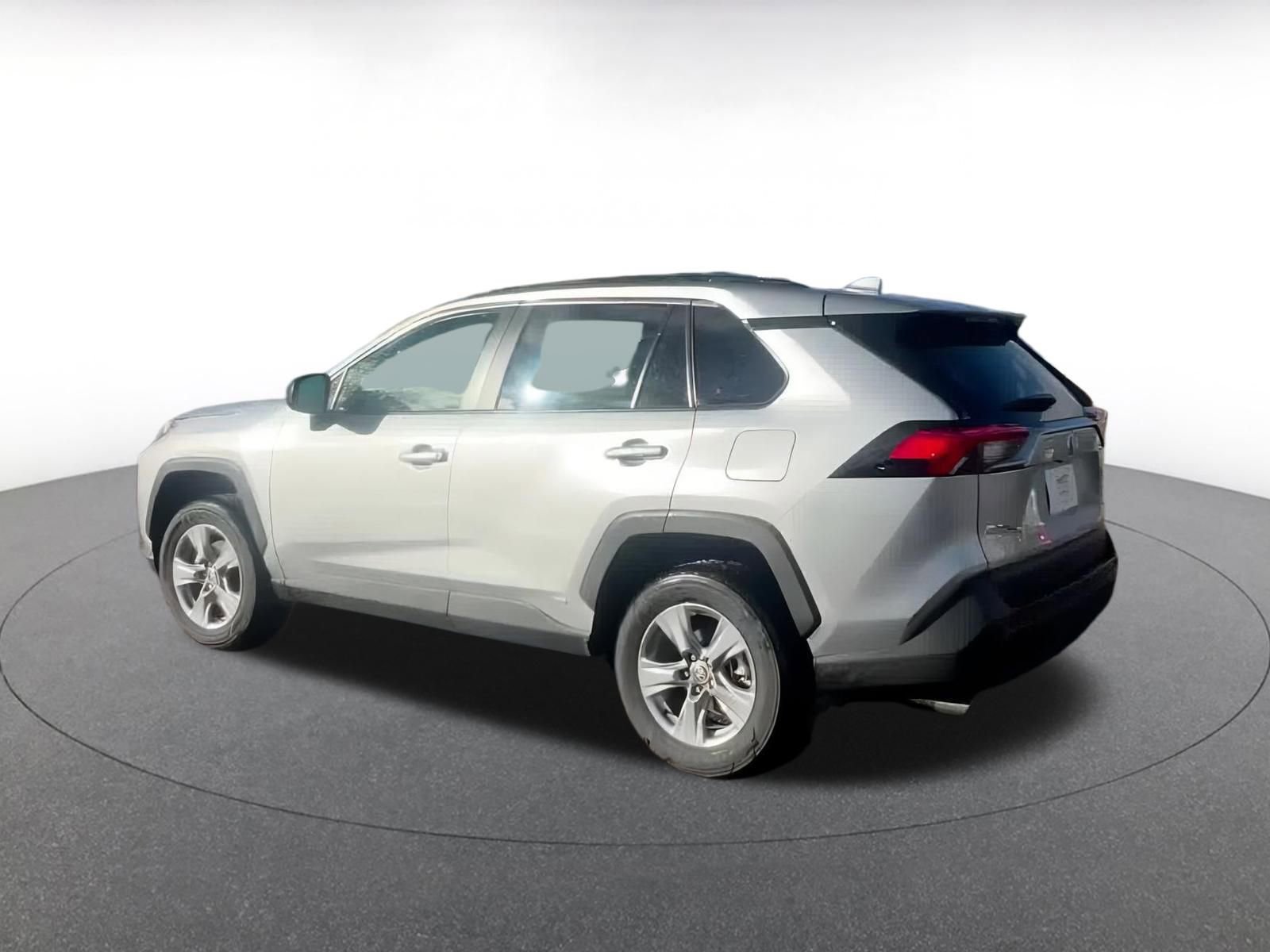 Thumbnail: 2025 Toyota RAV4 - 9