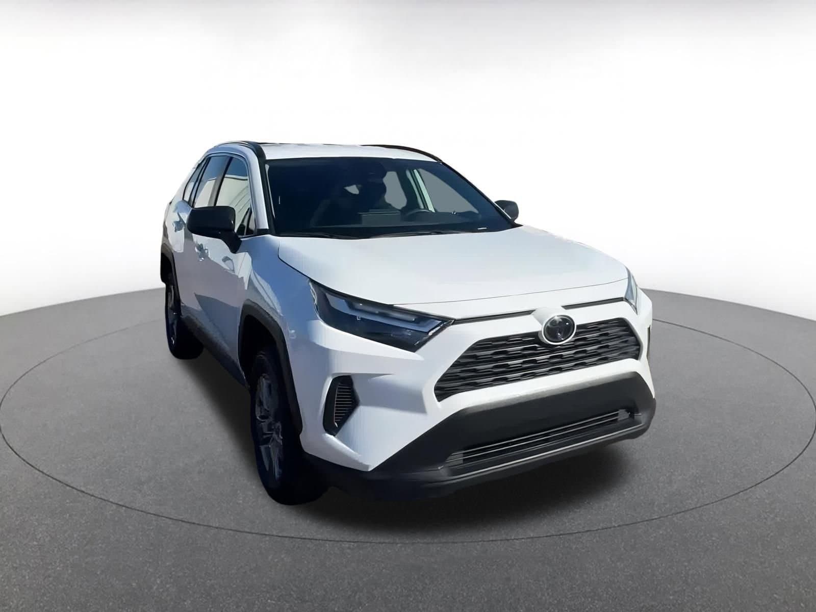 Thumbnail: 2025 Toyota RAV4 - 3