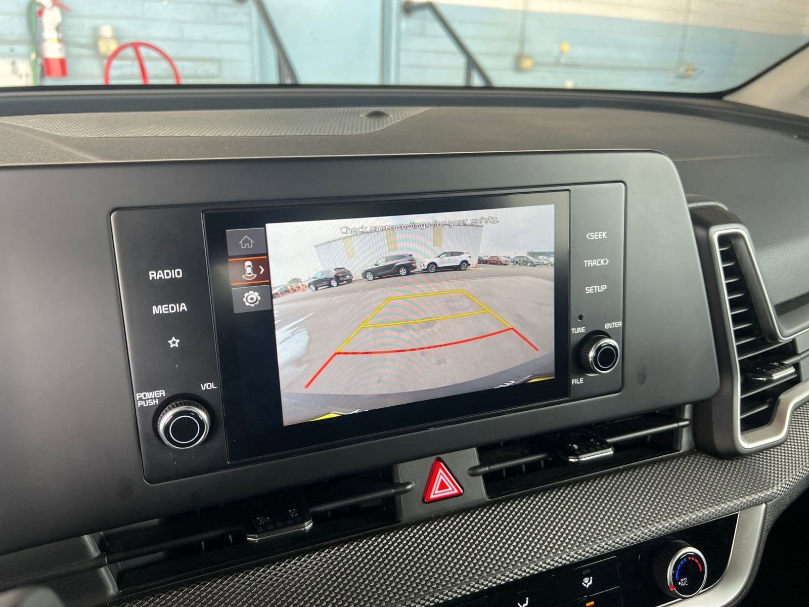 Thumbnail: 2025 Kia Sportage - 24