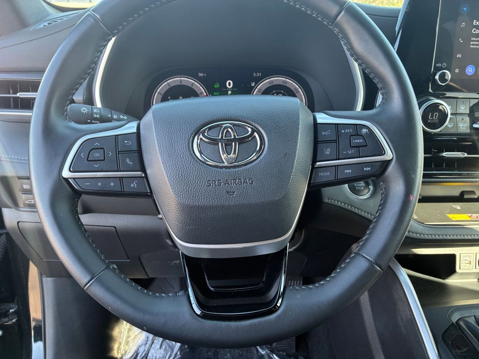 Thumbnail: 2025 Toyota Highlander - 28