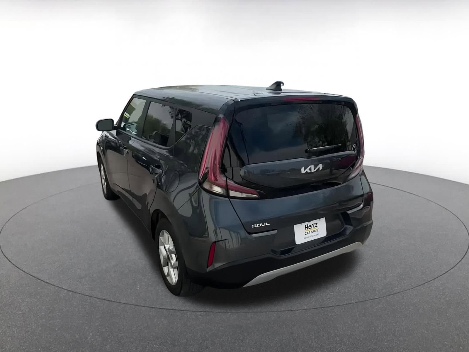 2024 Kia Soul LX 11