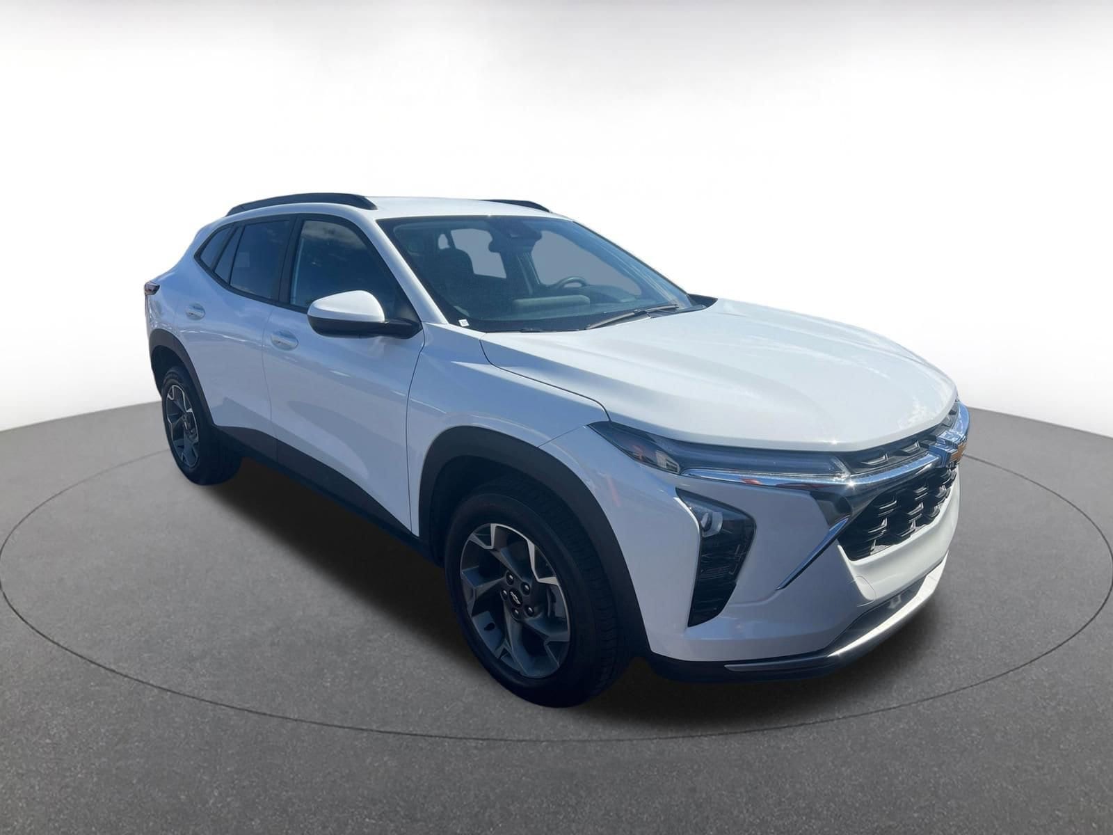 Thumbnail: 2025 Chevrolet Trax - 1