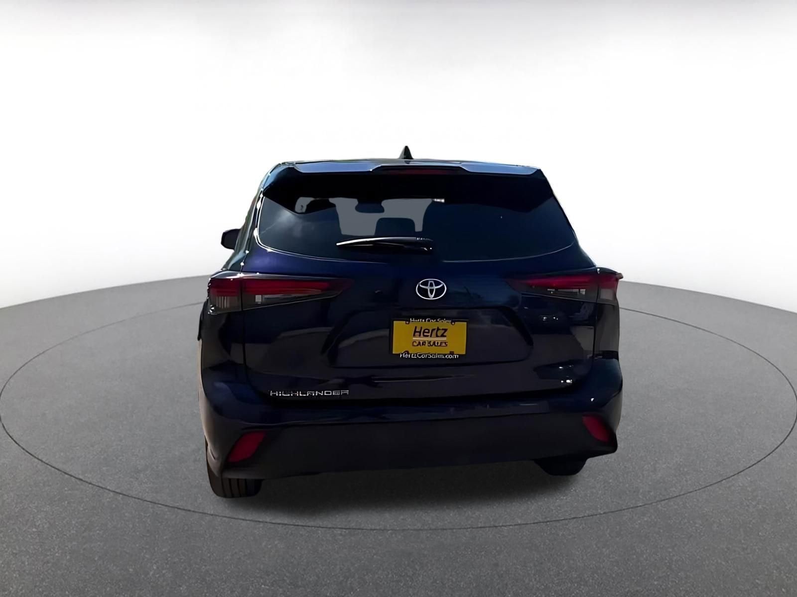 Thumbnail: 2025 Toyota Highlander - 12