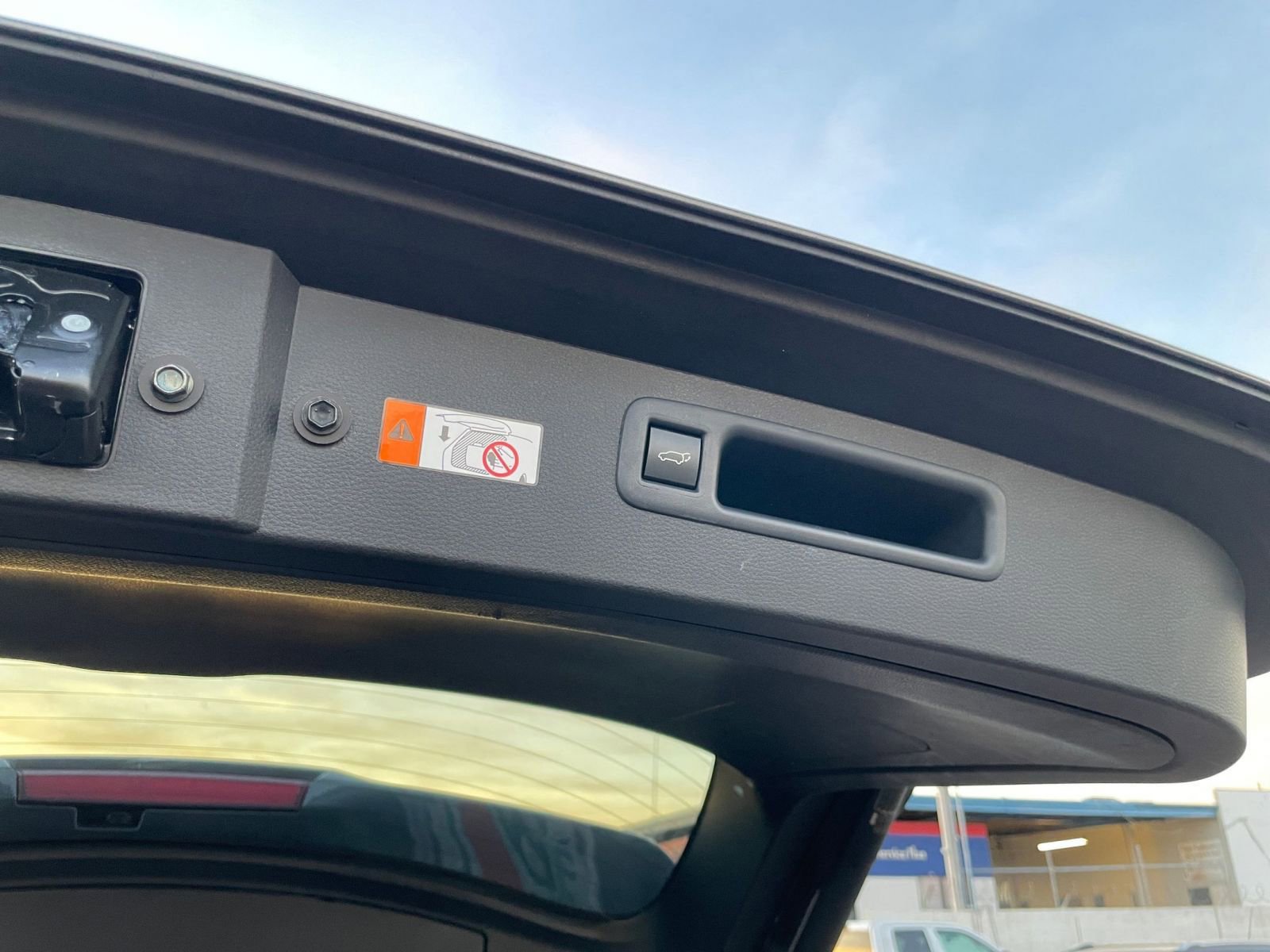 Thumbnail: 2025 Toyota Highlander - 23