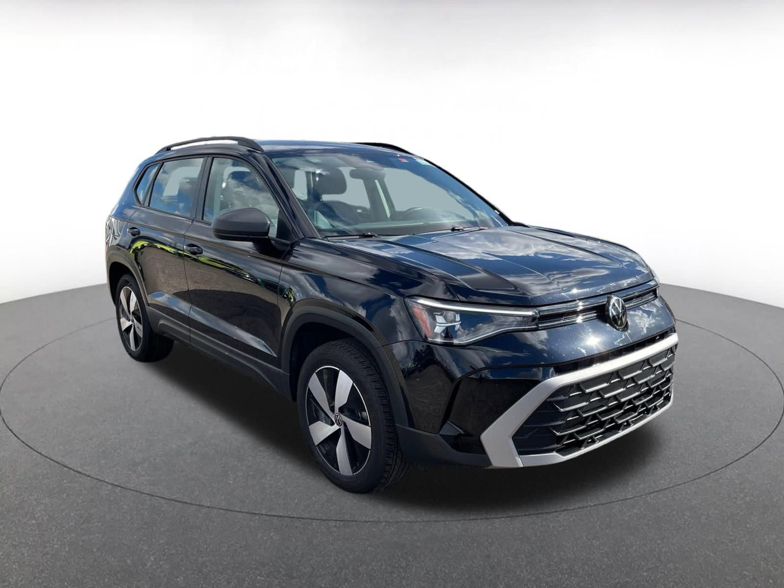 Thumbnail: 2025 Volkswagen Taos - 1