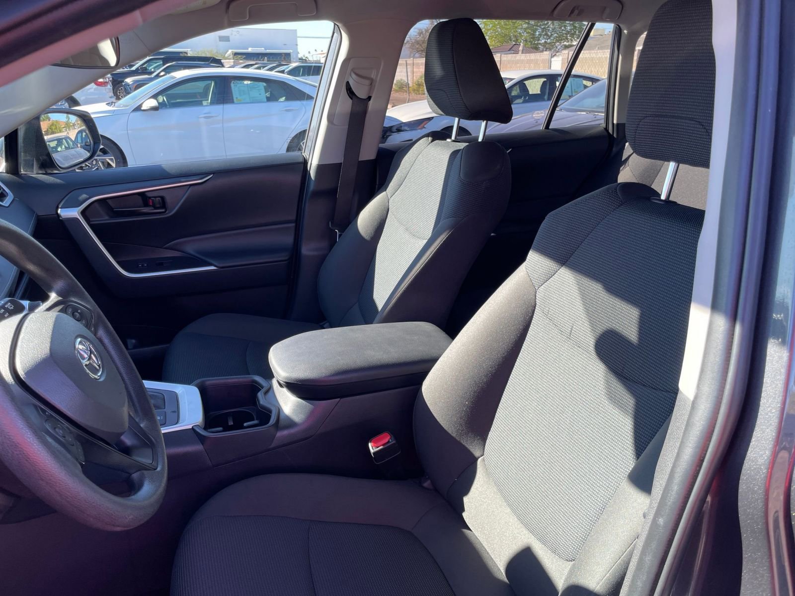 Thumbnail: 2025 Toyota RAV4 - 35