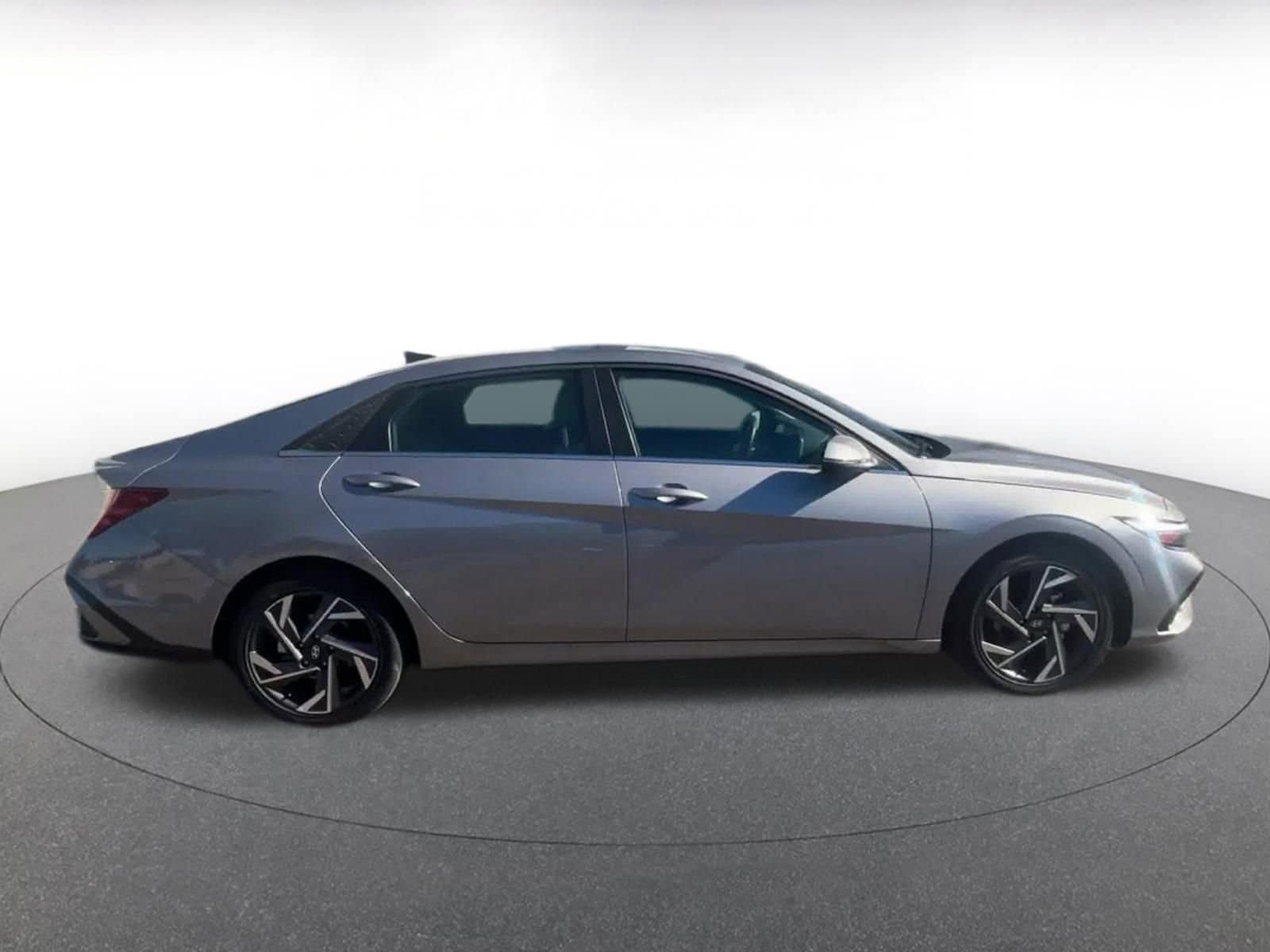 Thumbnail: 2025 Hyundai Elantra - 16