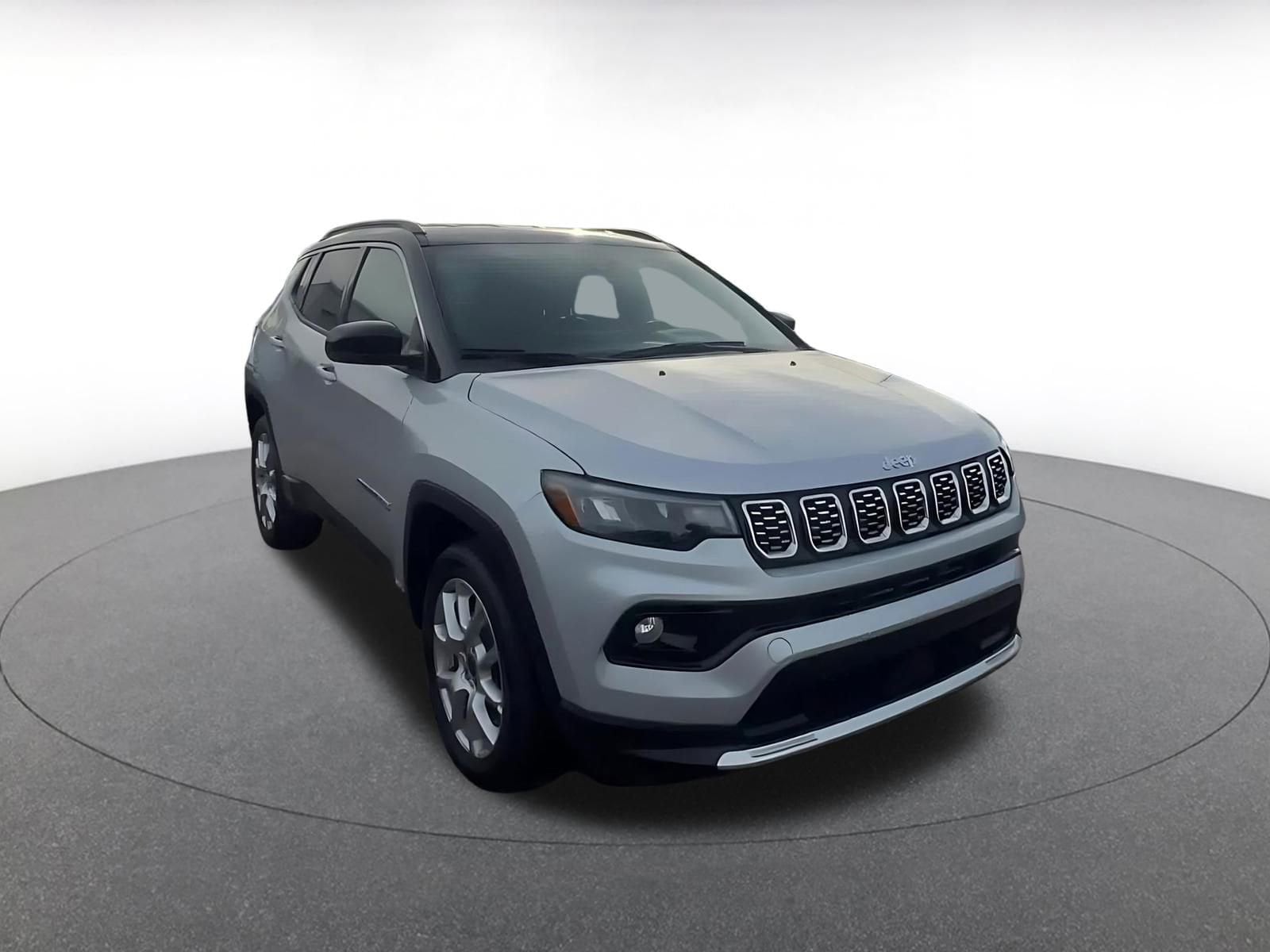 Thumbnail: 2025 Jeep Compass - 3