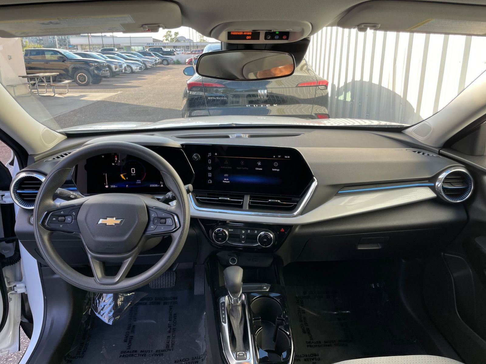 Thumbnail: 2025 Chevrolet Trax - 32