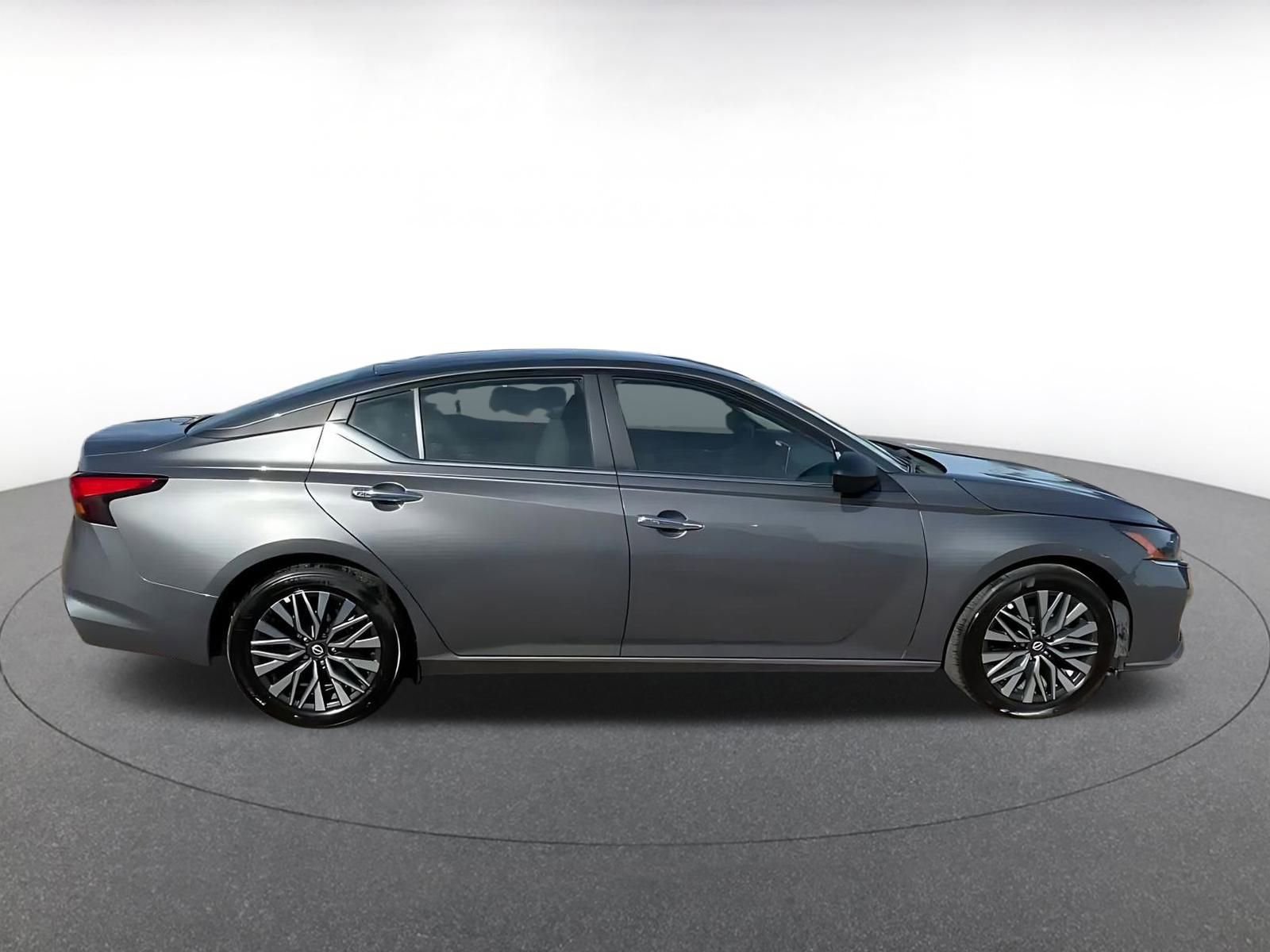 Thumbnail: 2025 Nissan Altima - 16