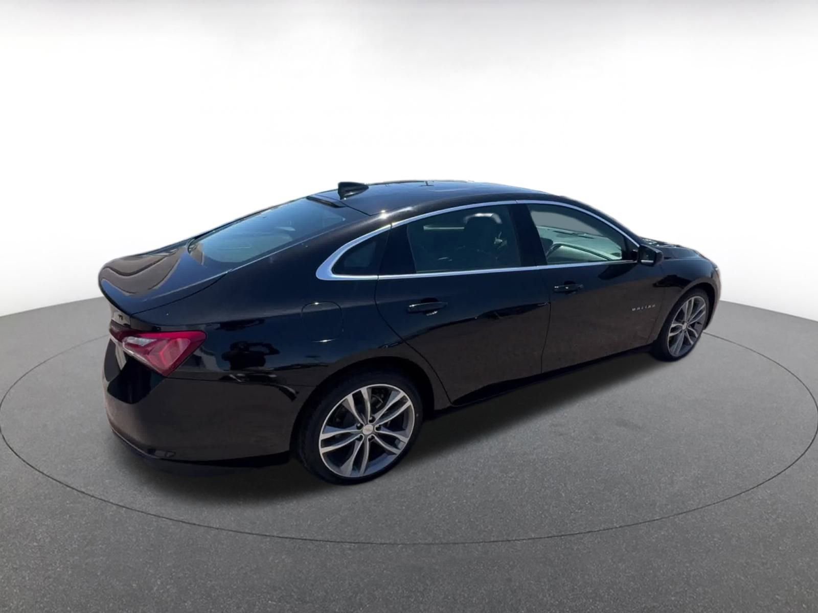 Thumbnail: 2024 Chevrolet Malibu - 15