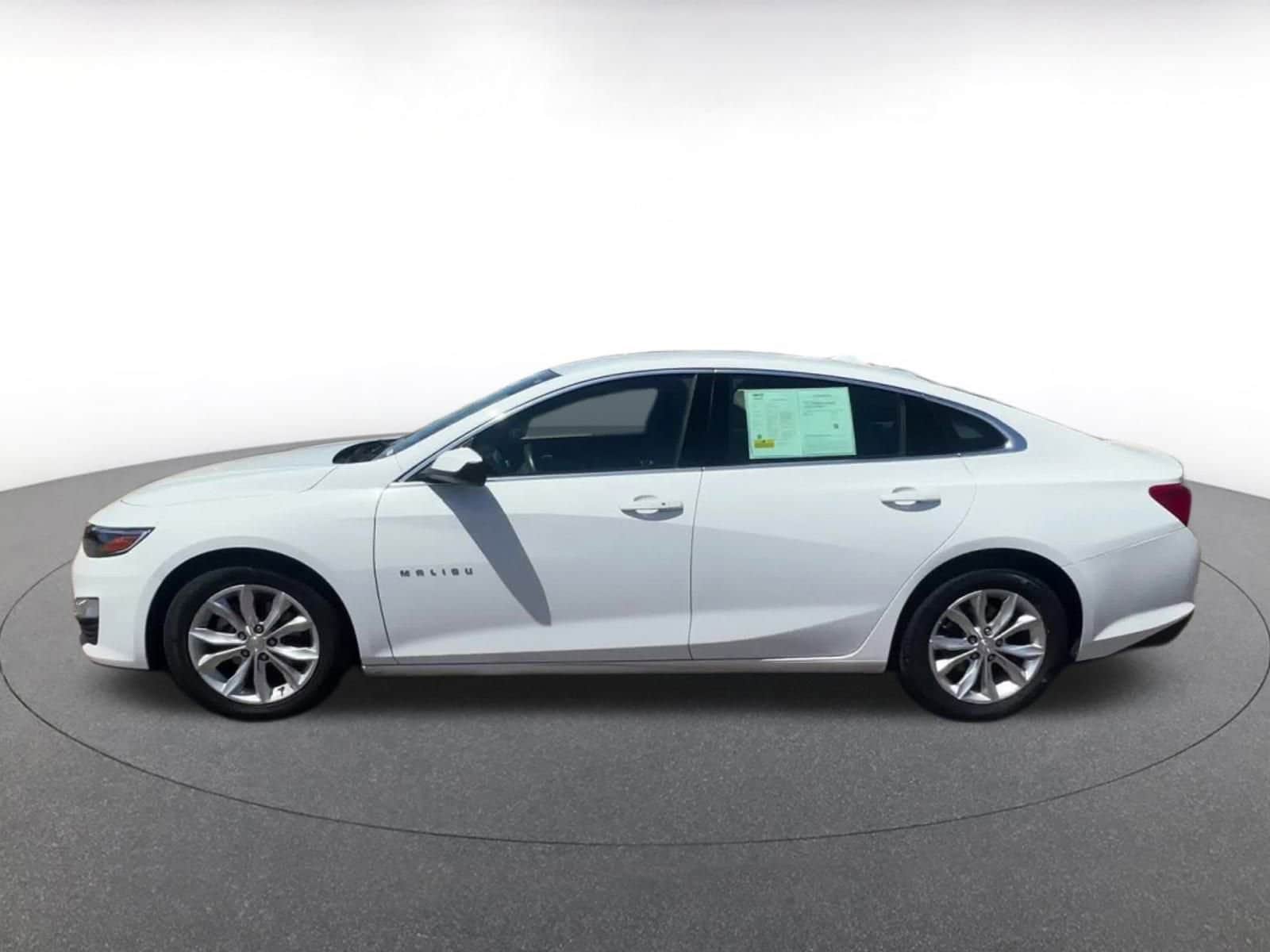 Thumbnail: 2023 Chevrolet Malibu - 9