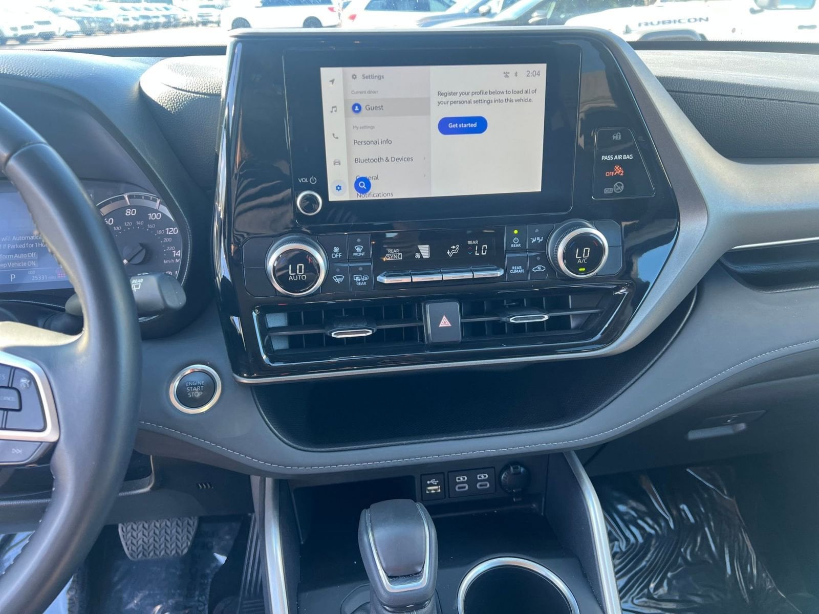 Thumbnail: 2025 Toyota Highlander - 20