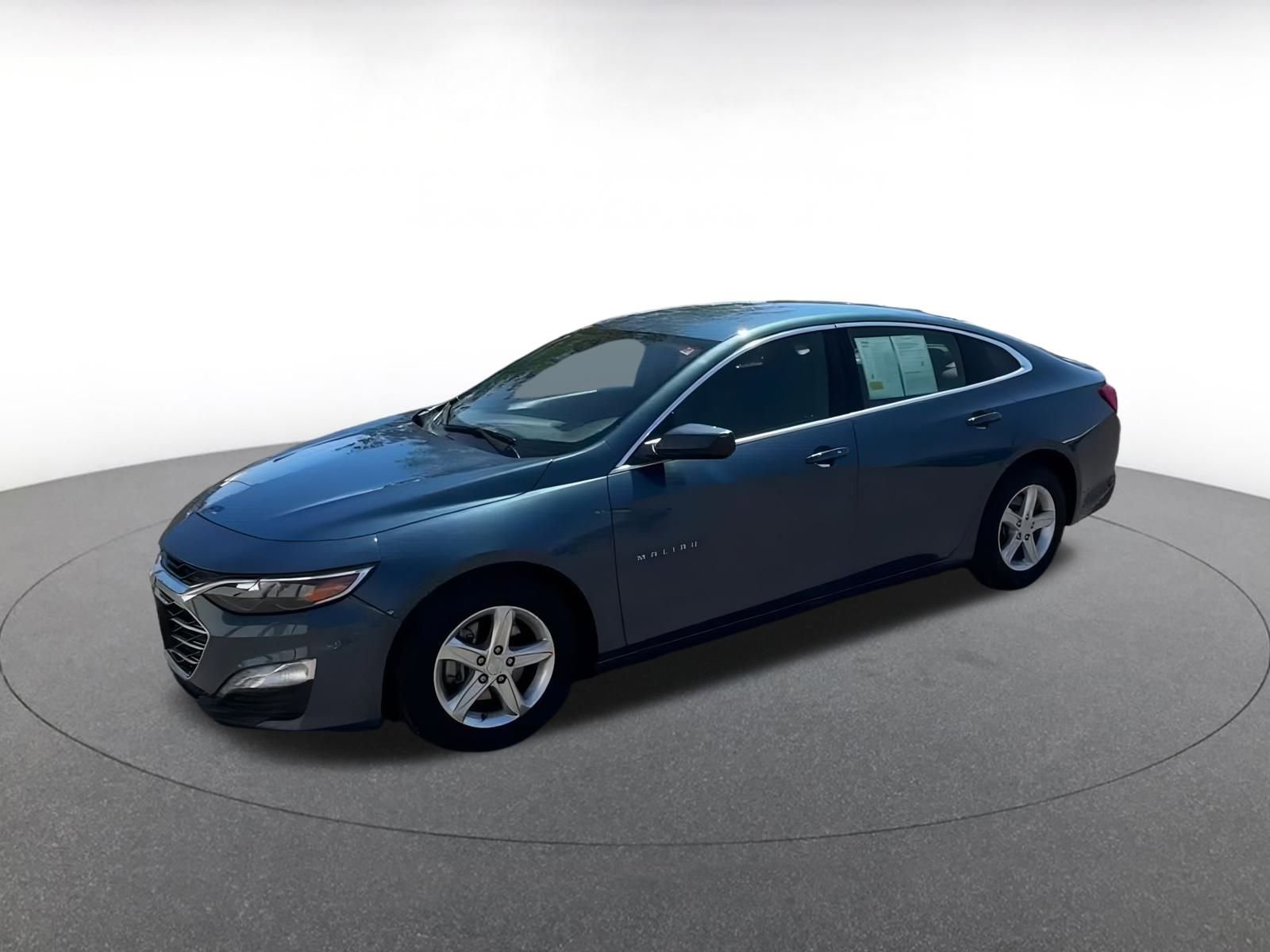 Thumbnail: 2023 Kia Forte - 7