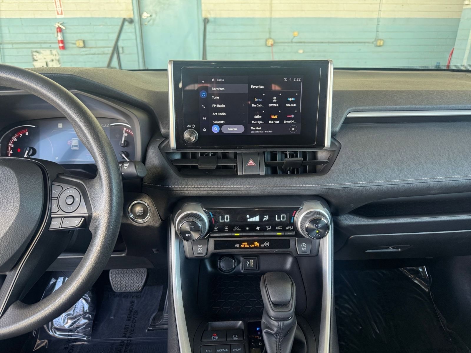 Thumbnail: 2025 Toyota RAV4 - 18