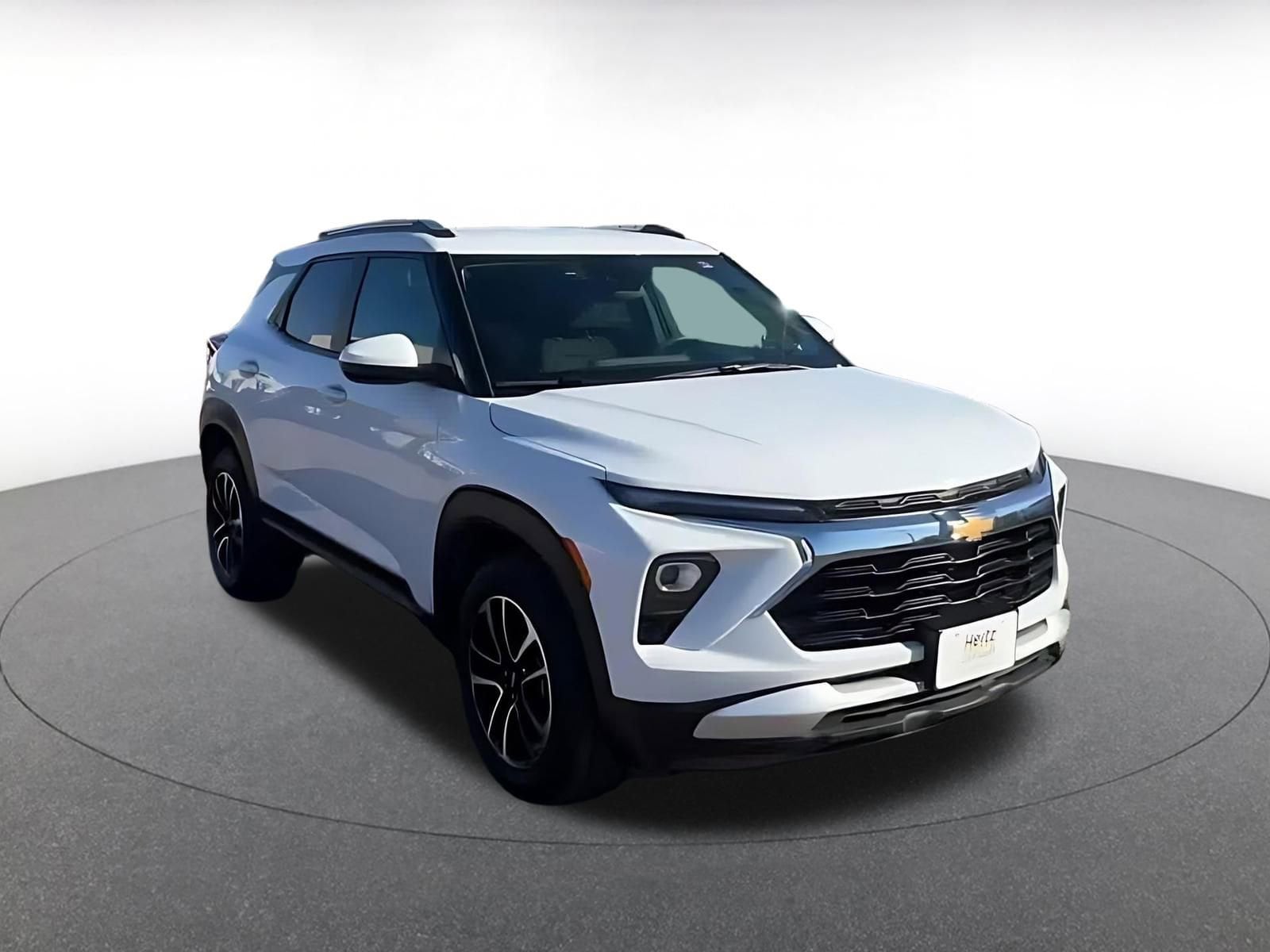 Thumbnail: 2025 Chevrolet TrailBlazer - 3