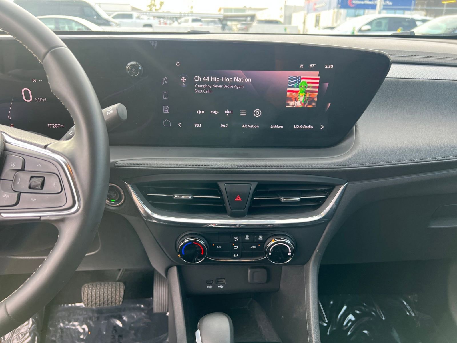 Thumbnail: 2025 Buick Encore GX - 21