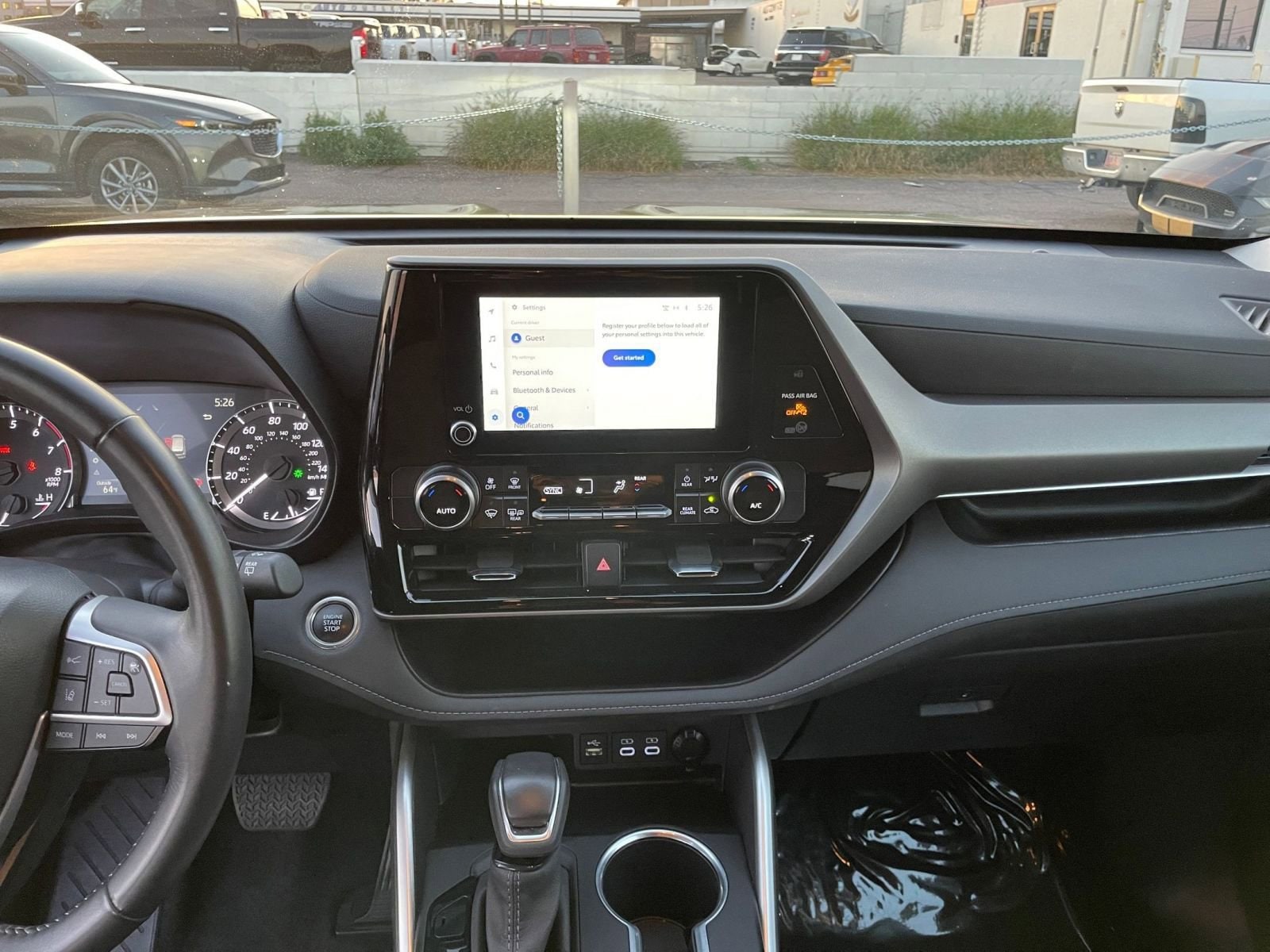 Thumbnail: 2025 Toyota Highlander - 20