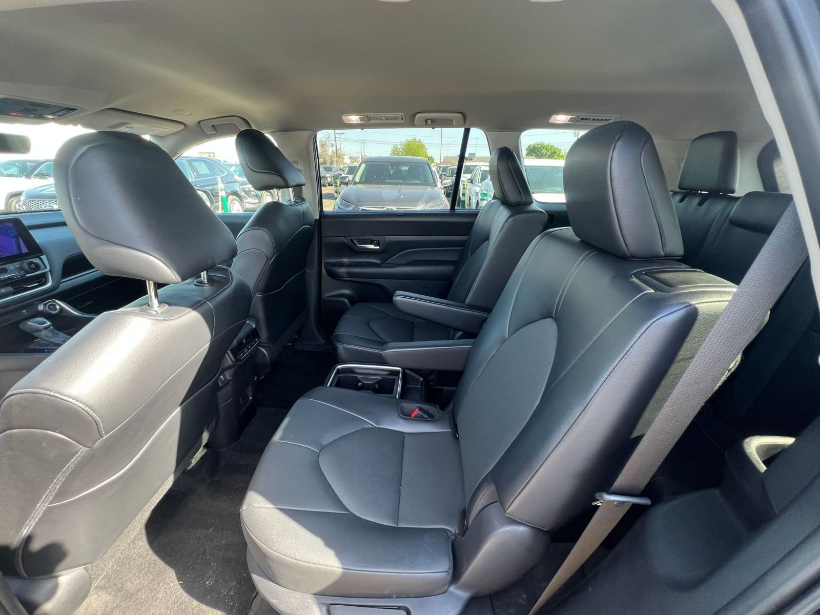 Thumbnail: 2025 Toyota Grand Highlander - 28