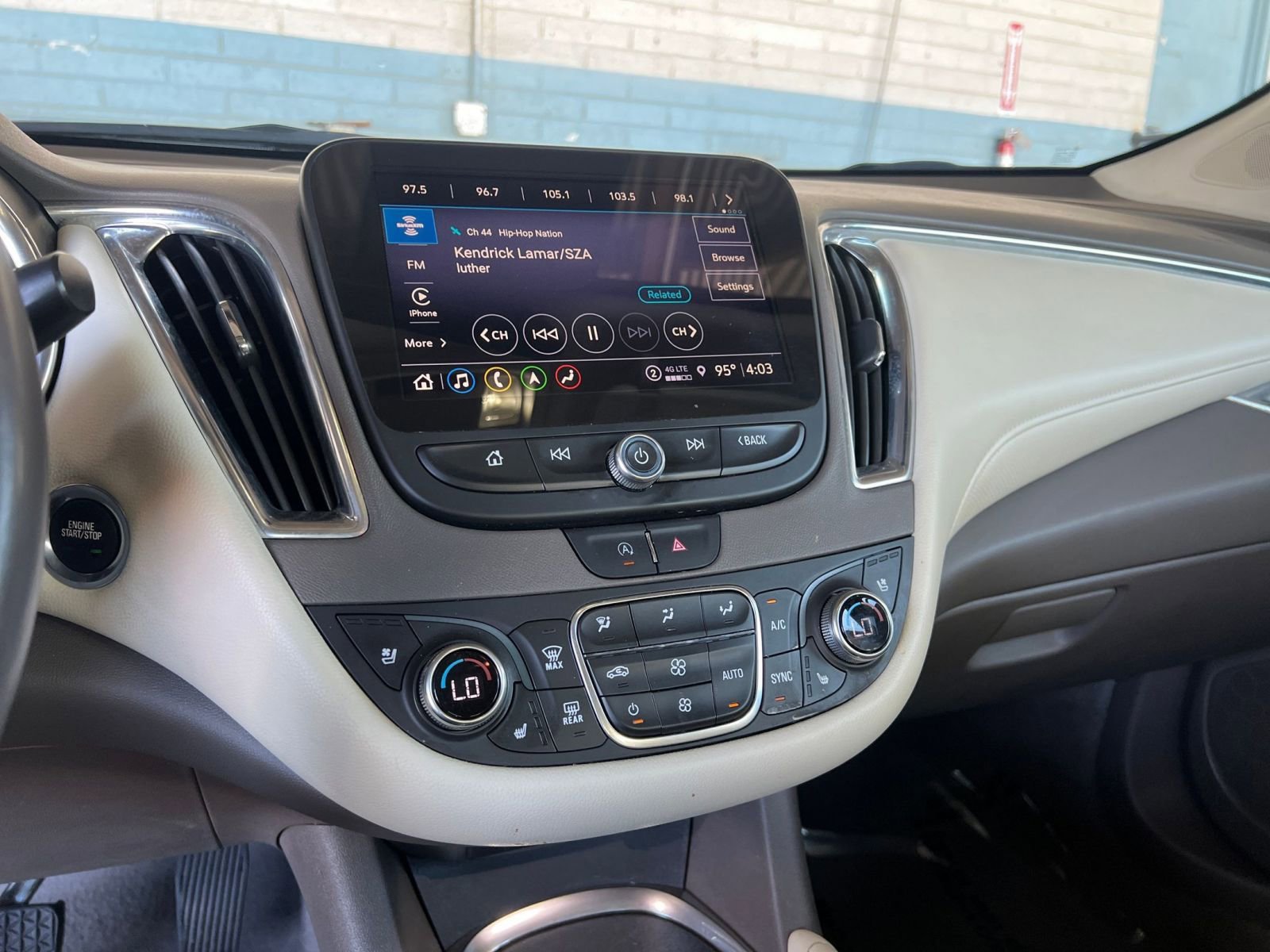 Thumbnail: 2024 Chevrolet Malibu - 21