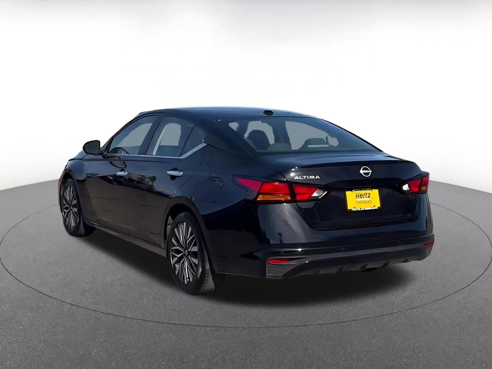 Thumbnail: 2025 Nissan Altima - 11