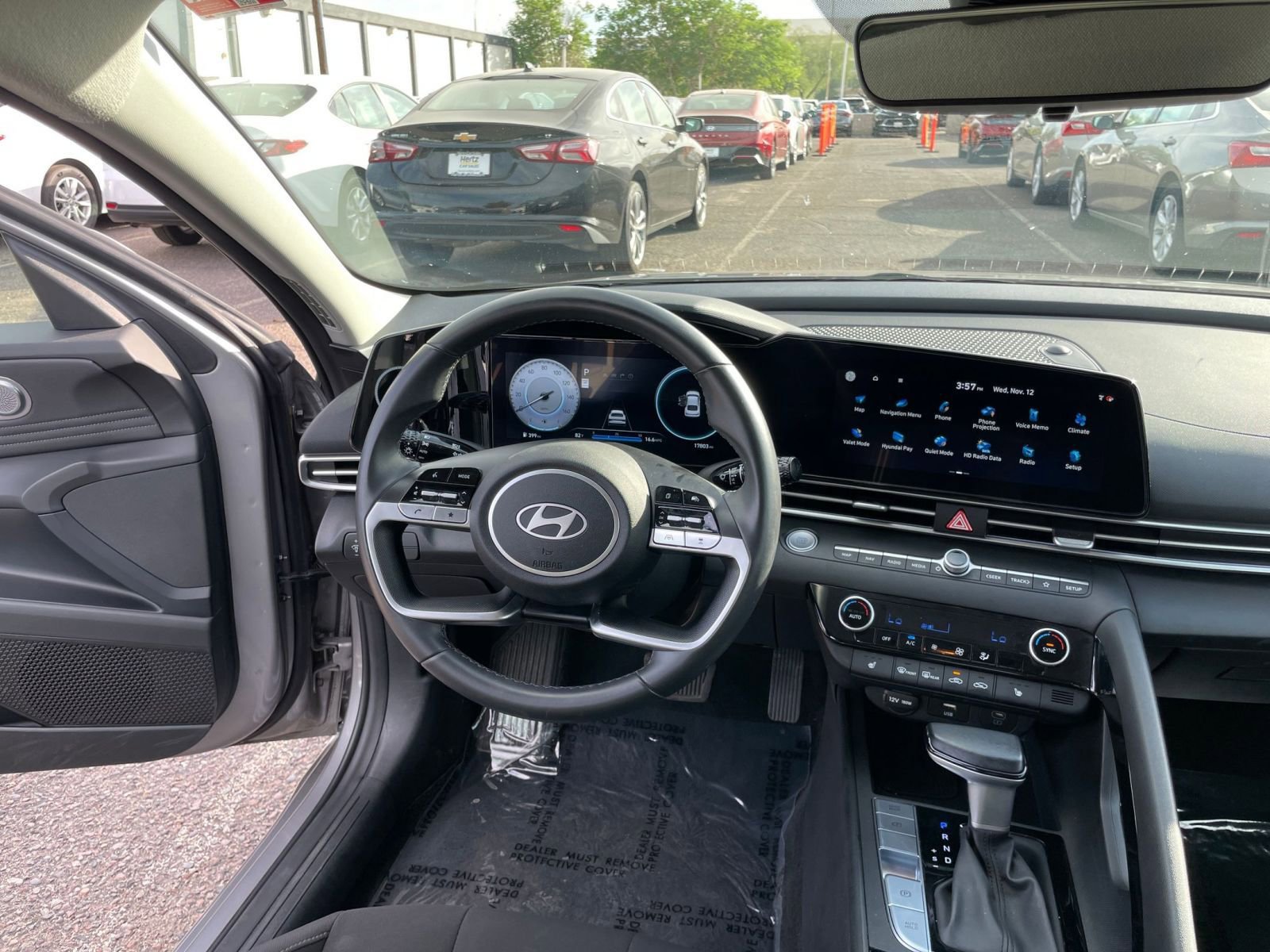 Thumbnail: 2025 Hyundai Elantra - 33