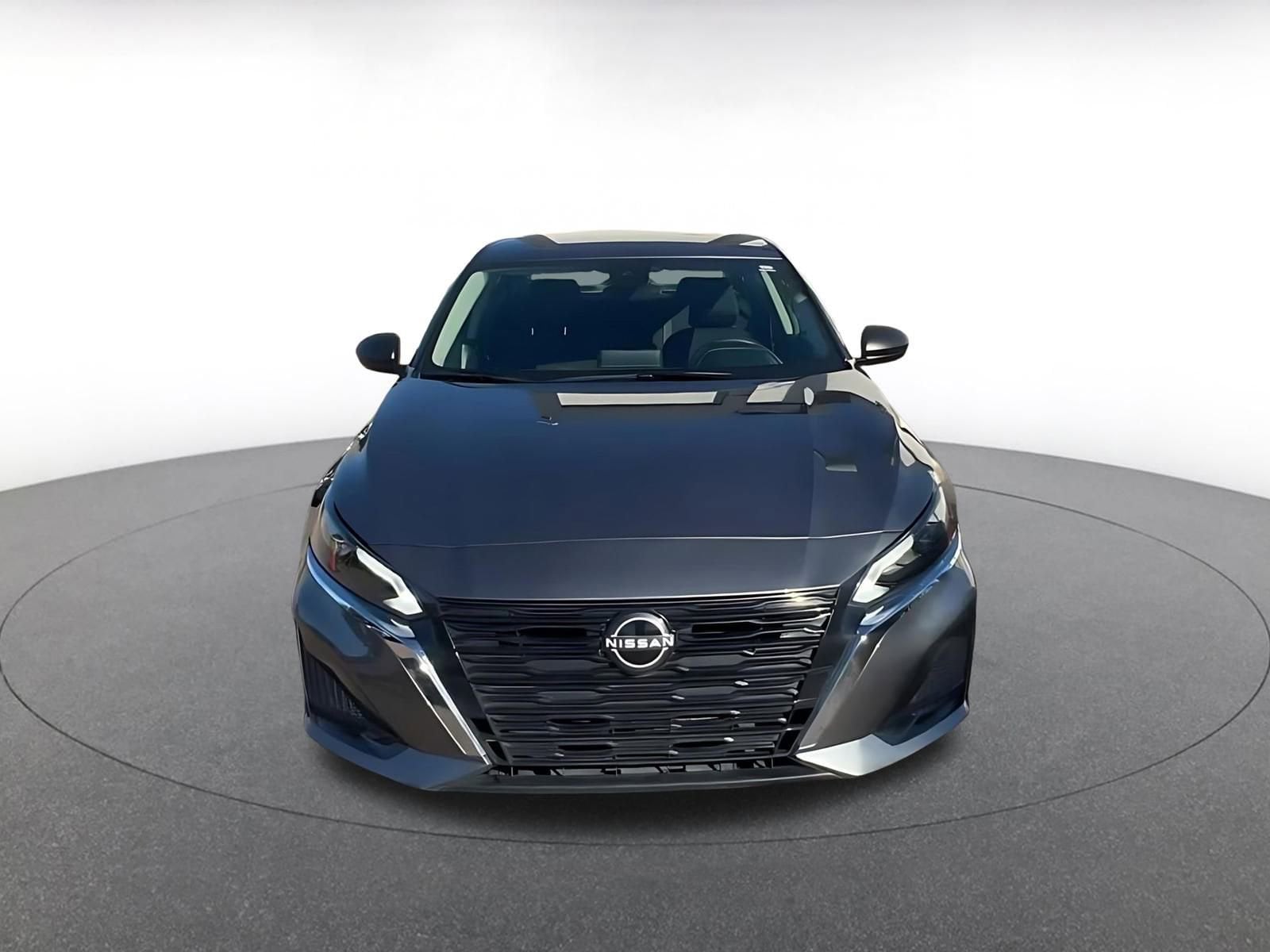 Thumbnail: 2025 Nissan Altima - 4