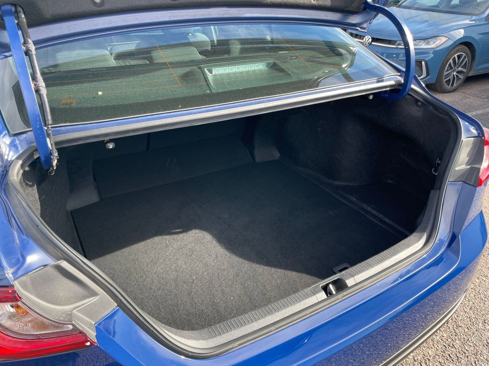 Thumbnail: 2025 Toyota Camry - 30