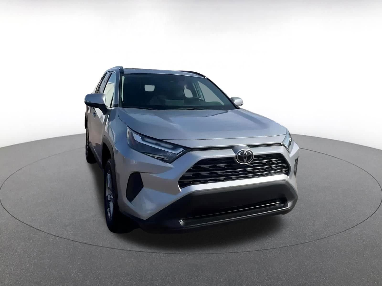 Thumbnail: 2025 Toyota RAV4 - 3