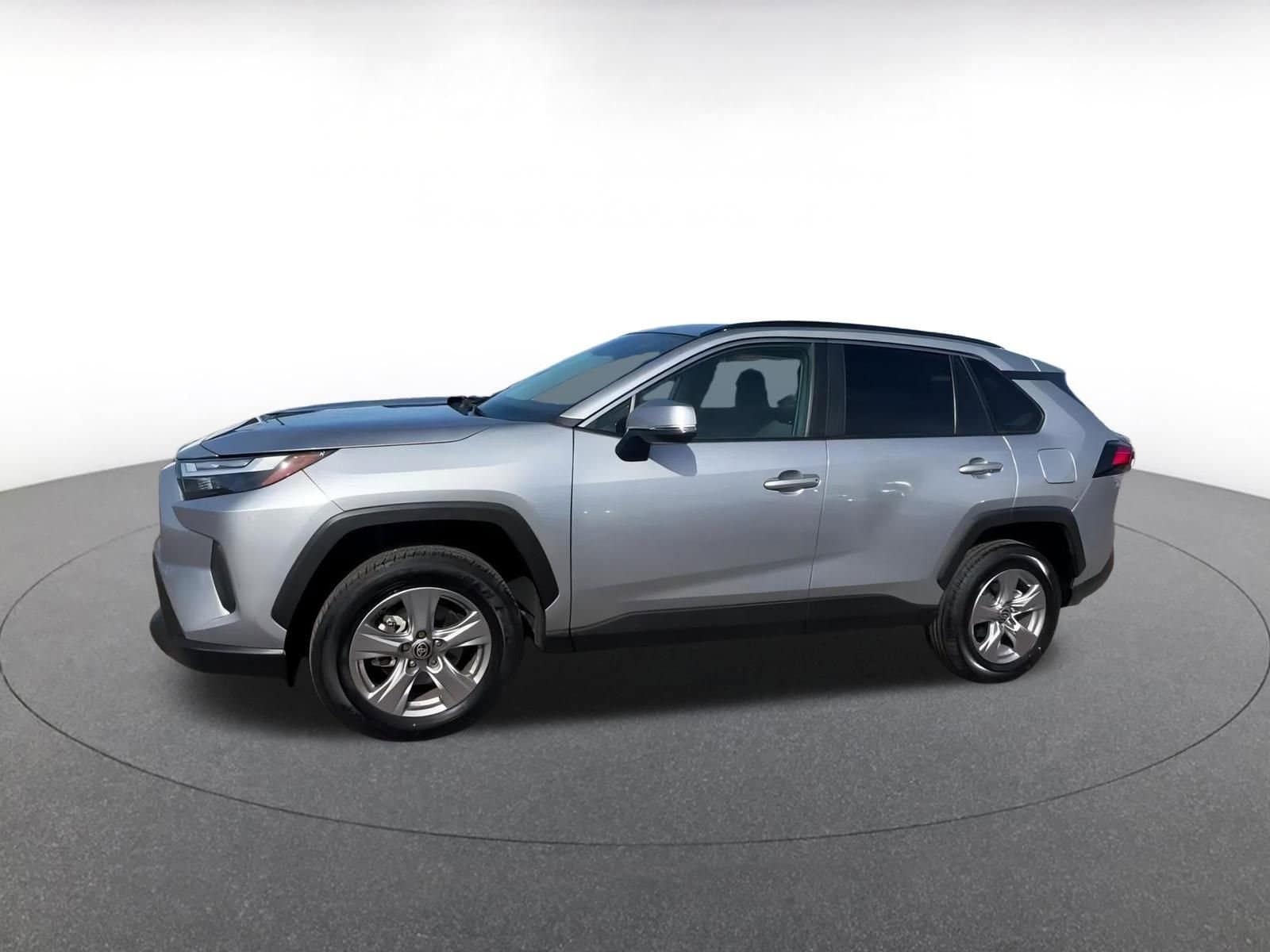 Thumbnail: 2025 Toyota RAV4 - 8