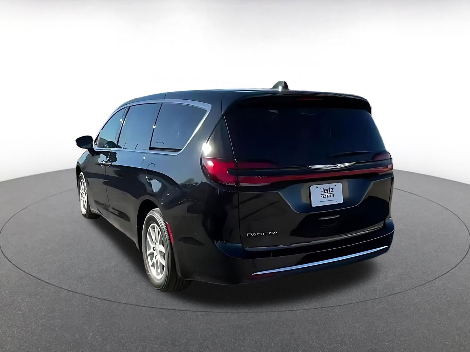 Thumbnail: 2025 Chrysler Pacifica - 11