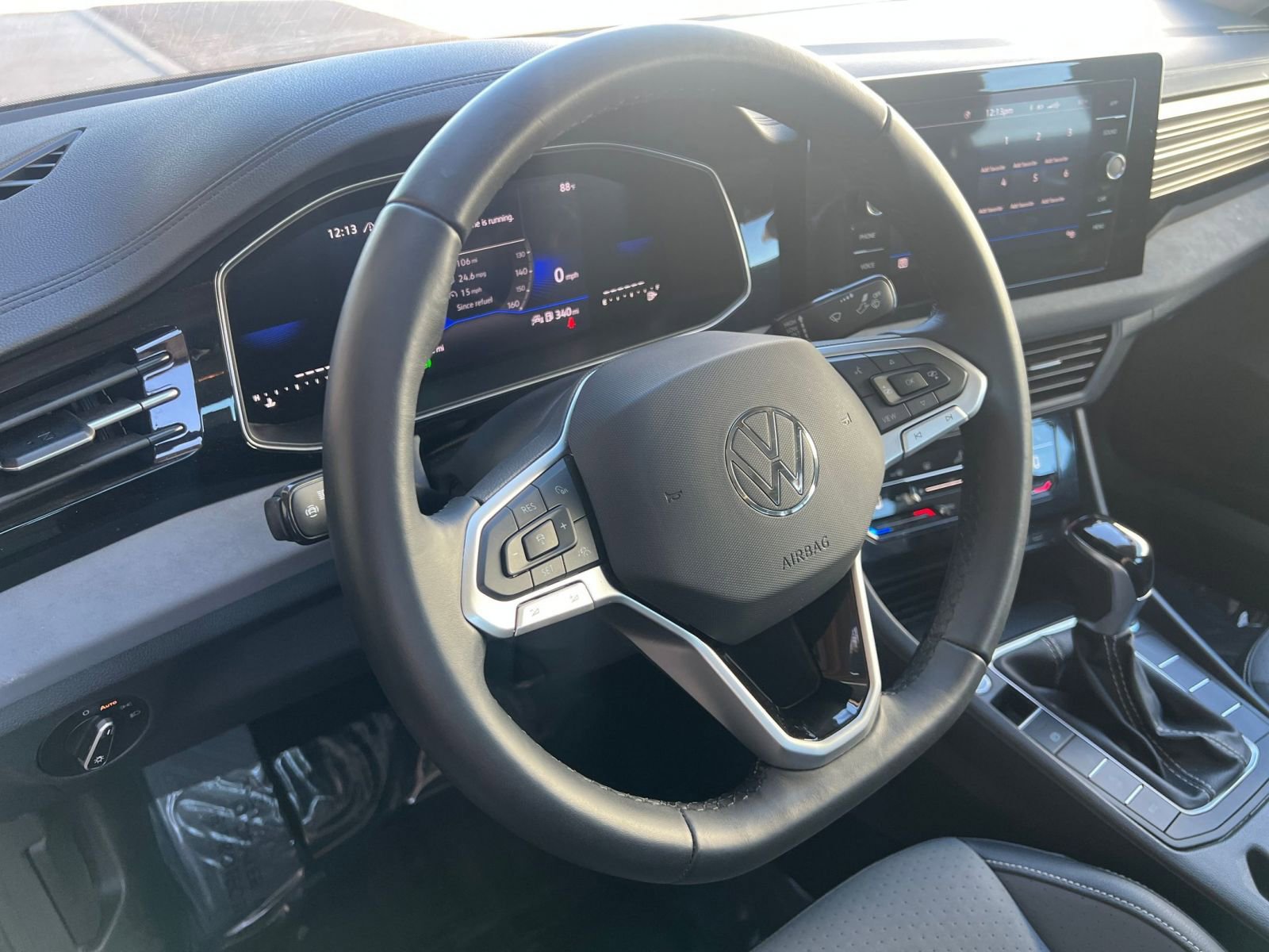 Thumbnail: 2025 Volkswagen Jetta - 28