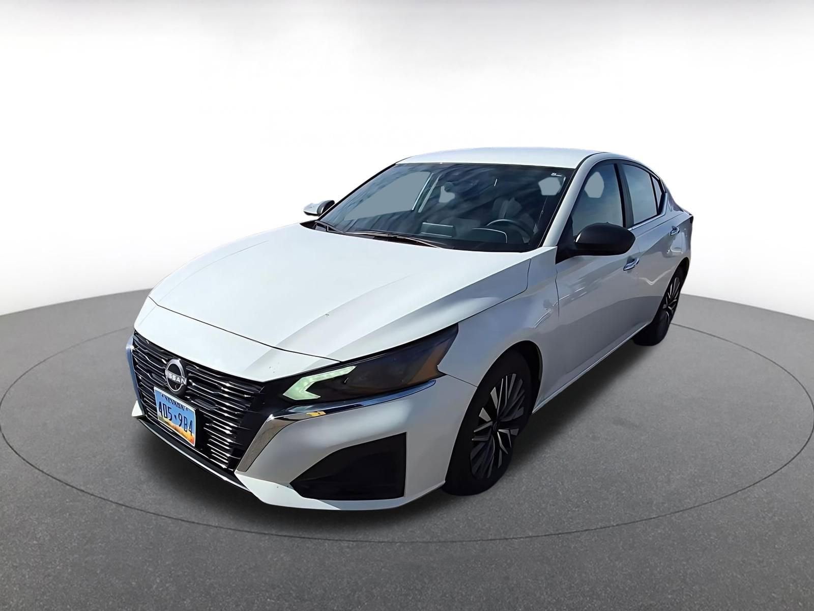 Thumbnail: 2025 Nissan Altima - 3