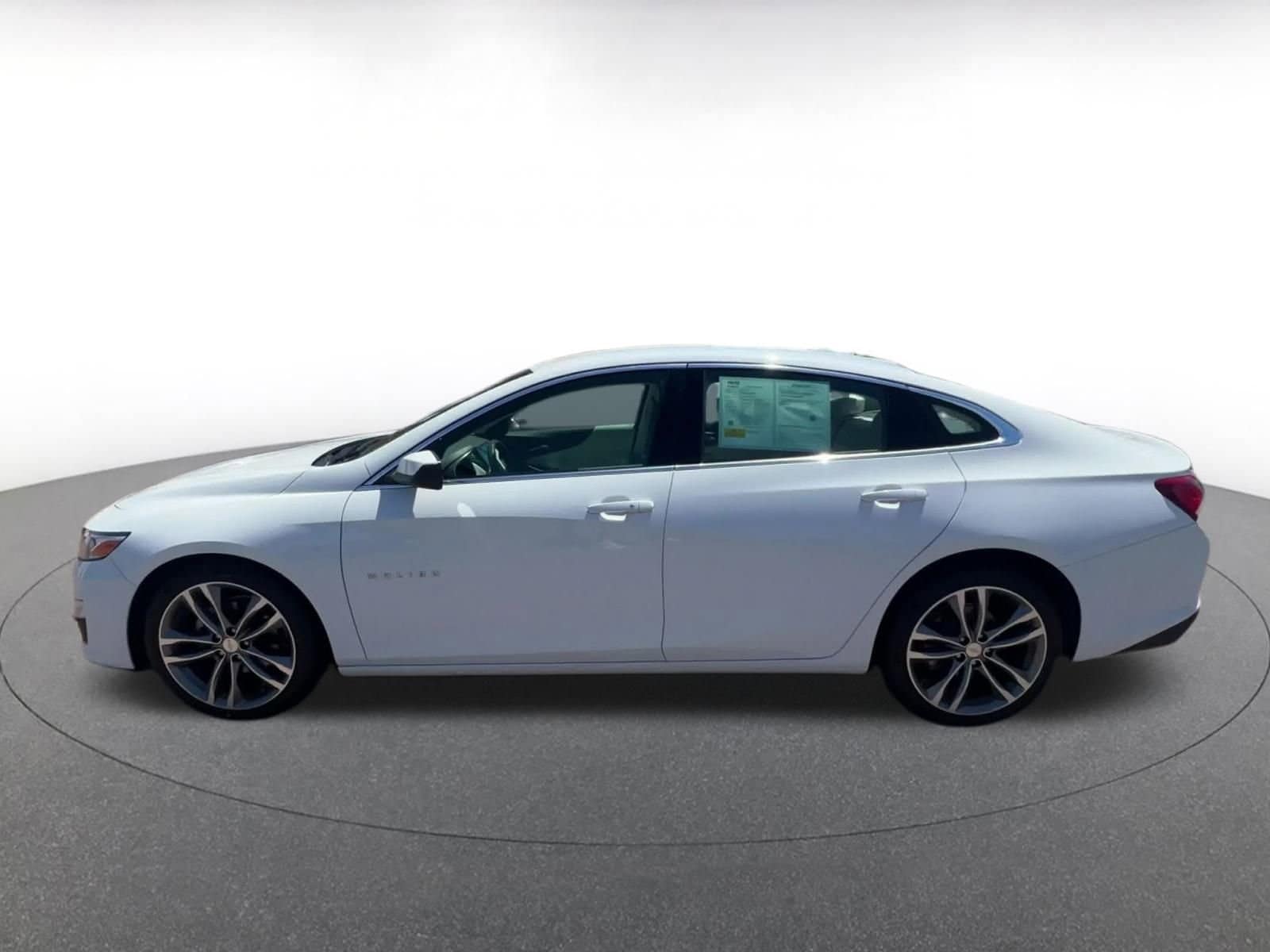 Thumbnail: 2024 Chevrolet Malibu - 9
