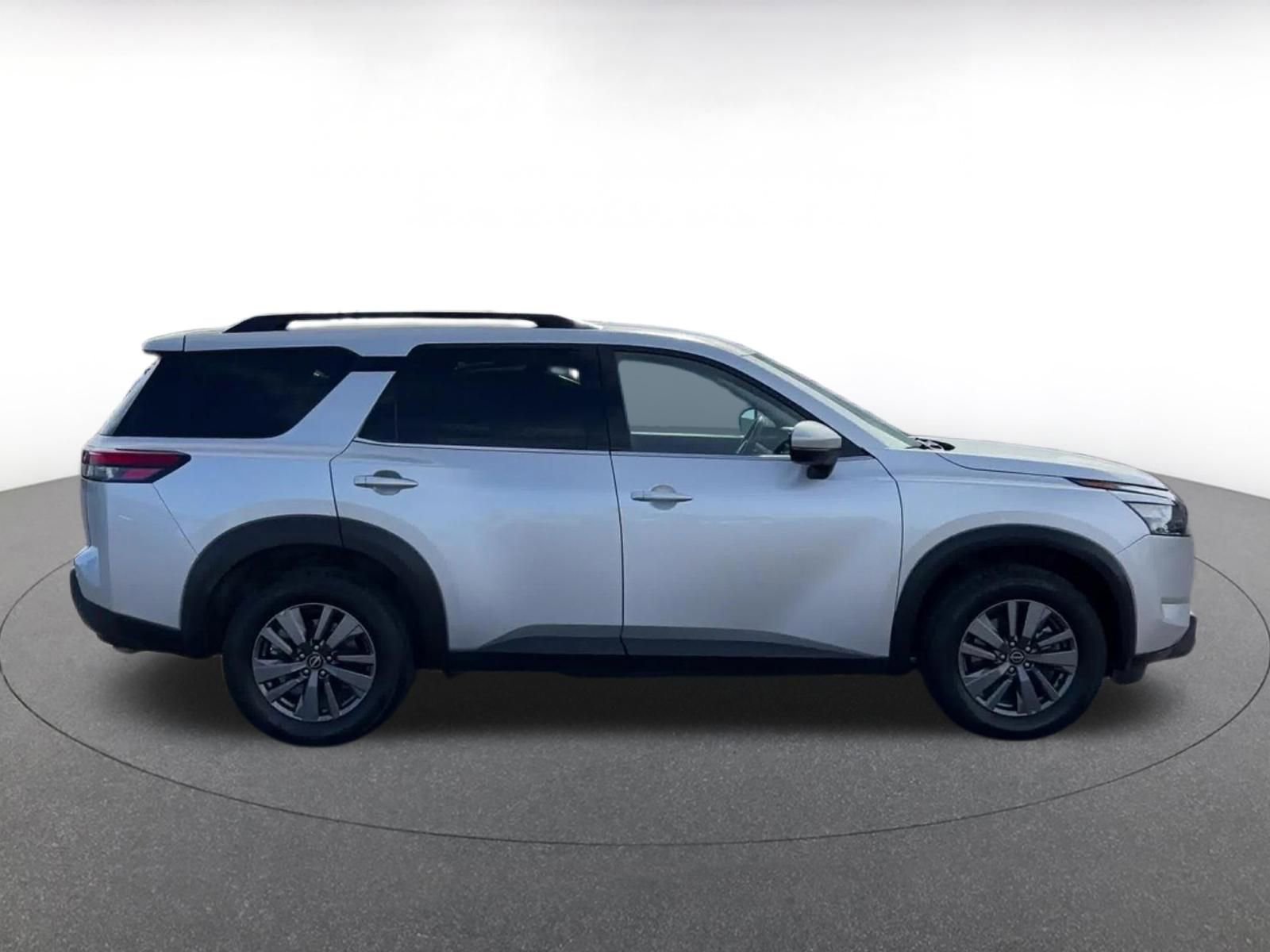 Thumbnail: 2025 Nissan Pathfinder - 16
