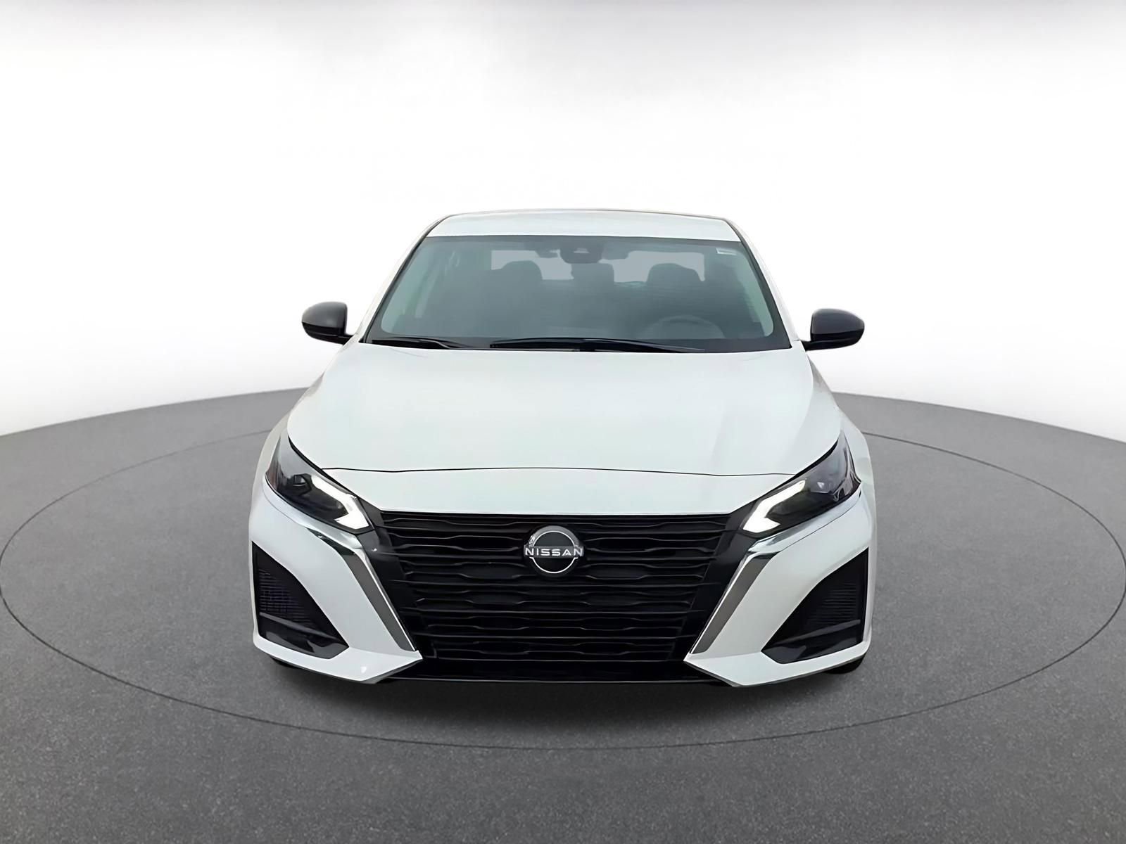 Thumbnail: 2025 Nissan Altima - 4