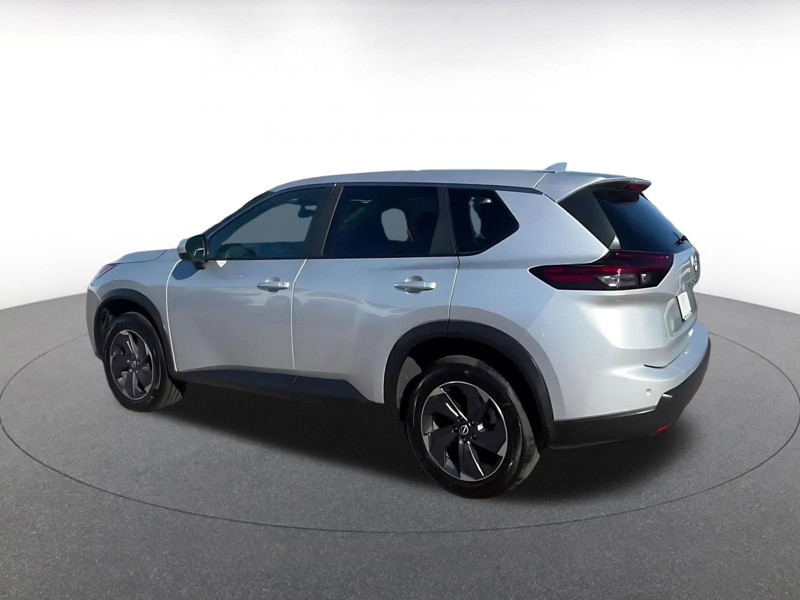 Thumbnail: 2025 Nissan Rogue - 10